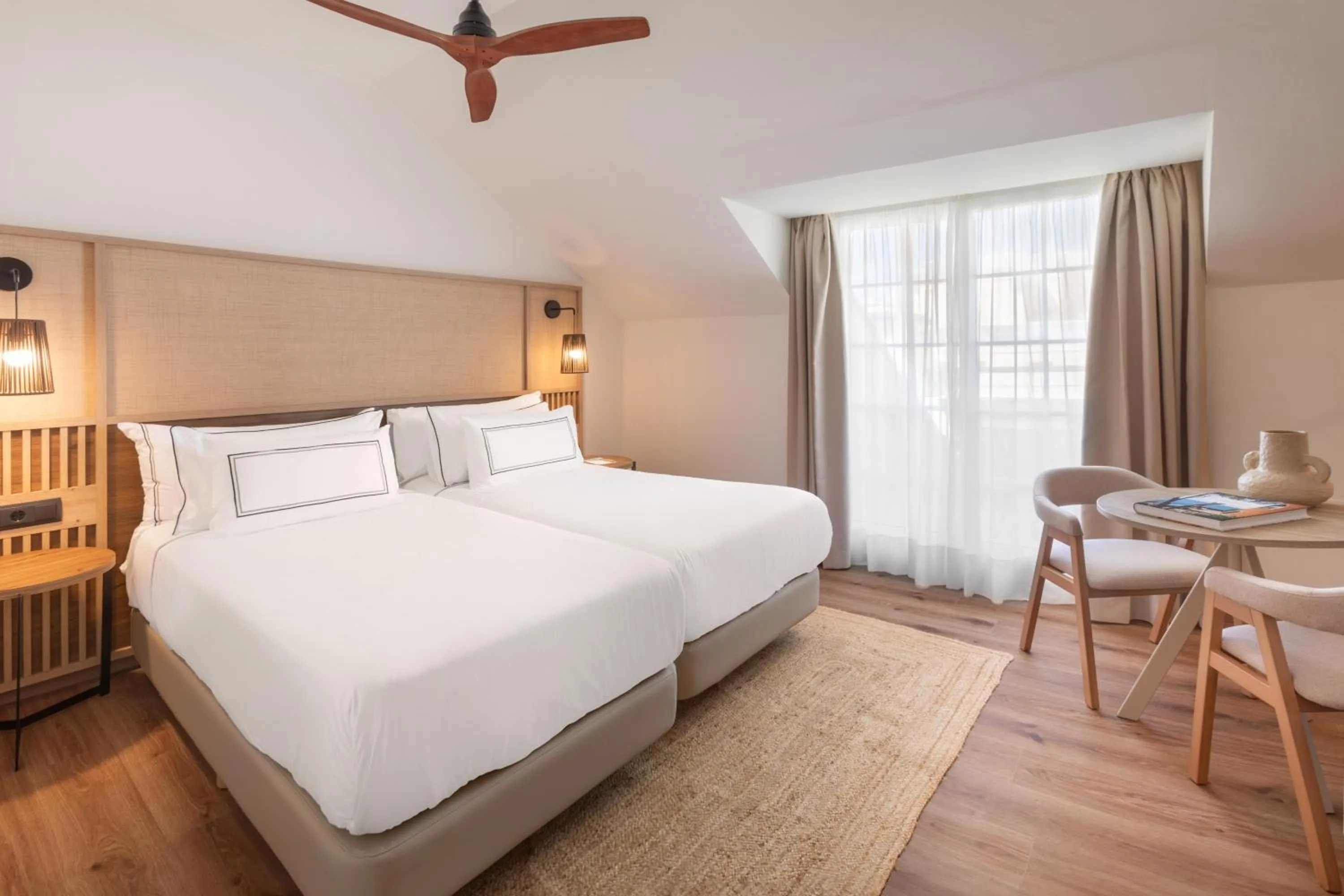 Bed in Meliá Isla Canela