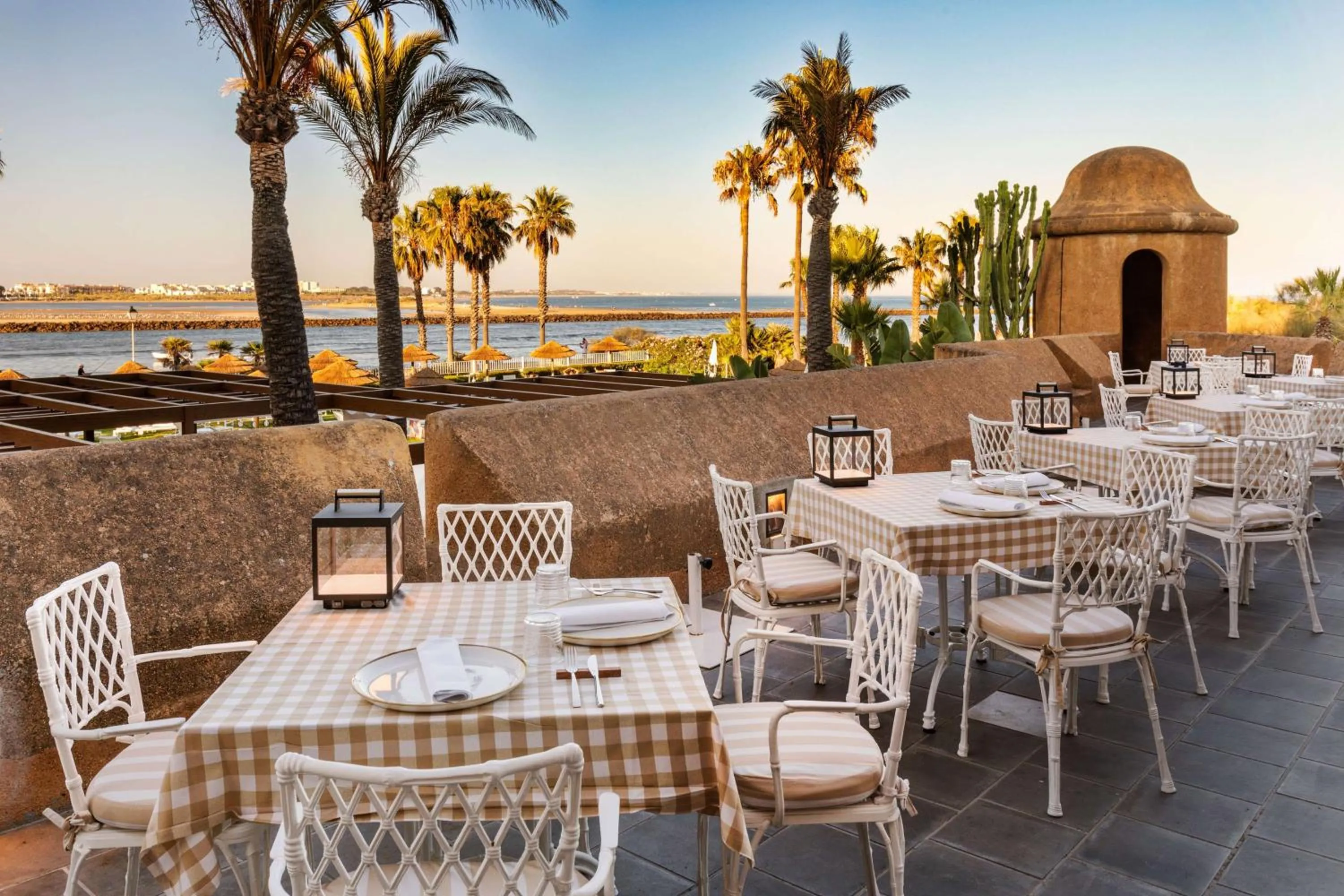 Restaurant/places to eat in Meliá Isla Canela