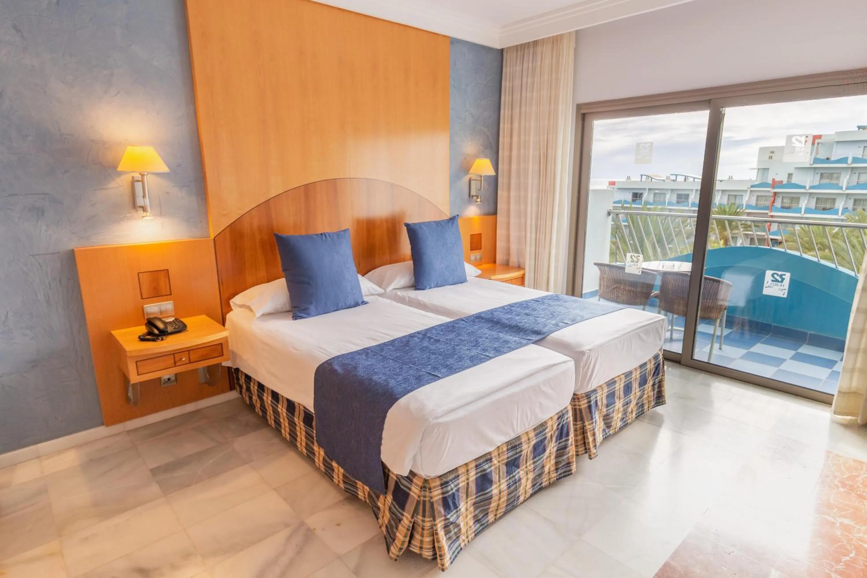 Photo of the whole room, Bed in R2 Hotel Pajara Beach