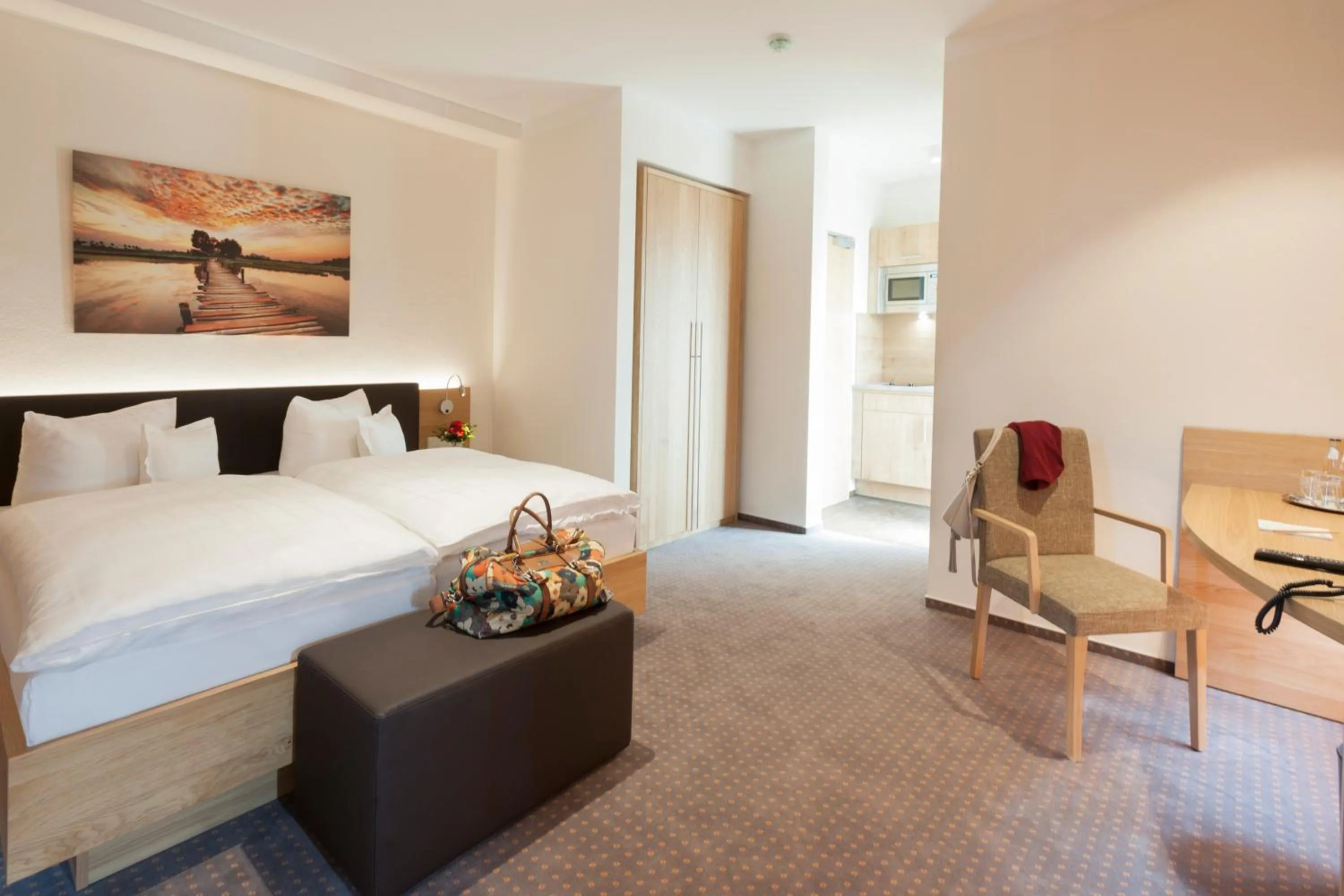 Photo of the whole room, Bed in Landhotel Behre