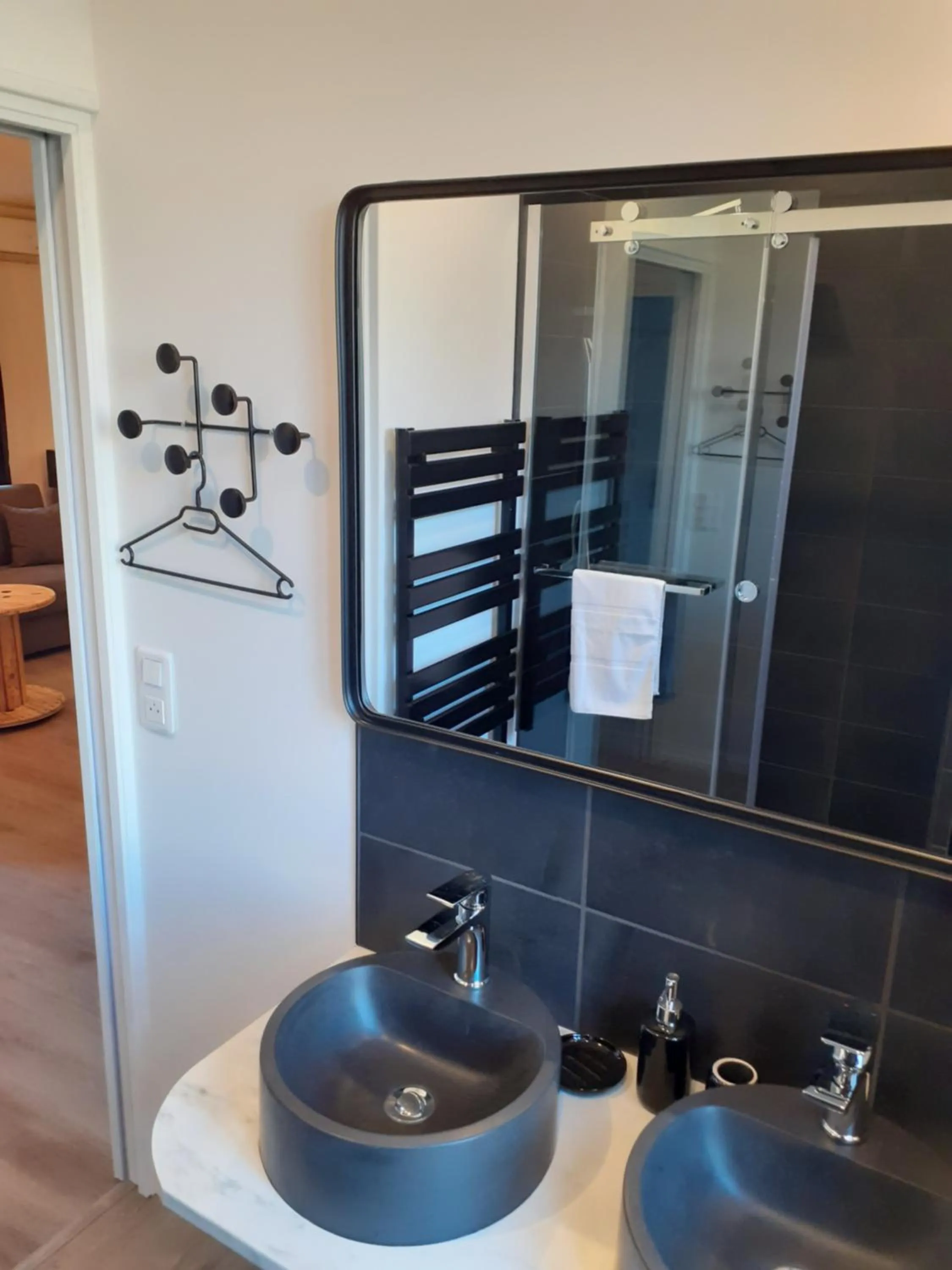 Bathroom in CHARMES EN VILLE Le Charme Poétique