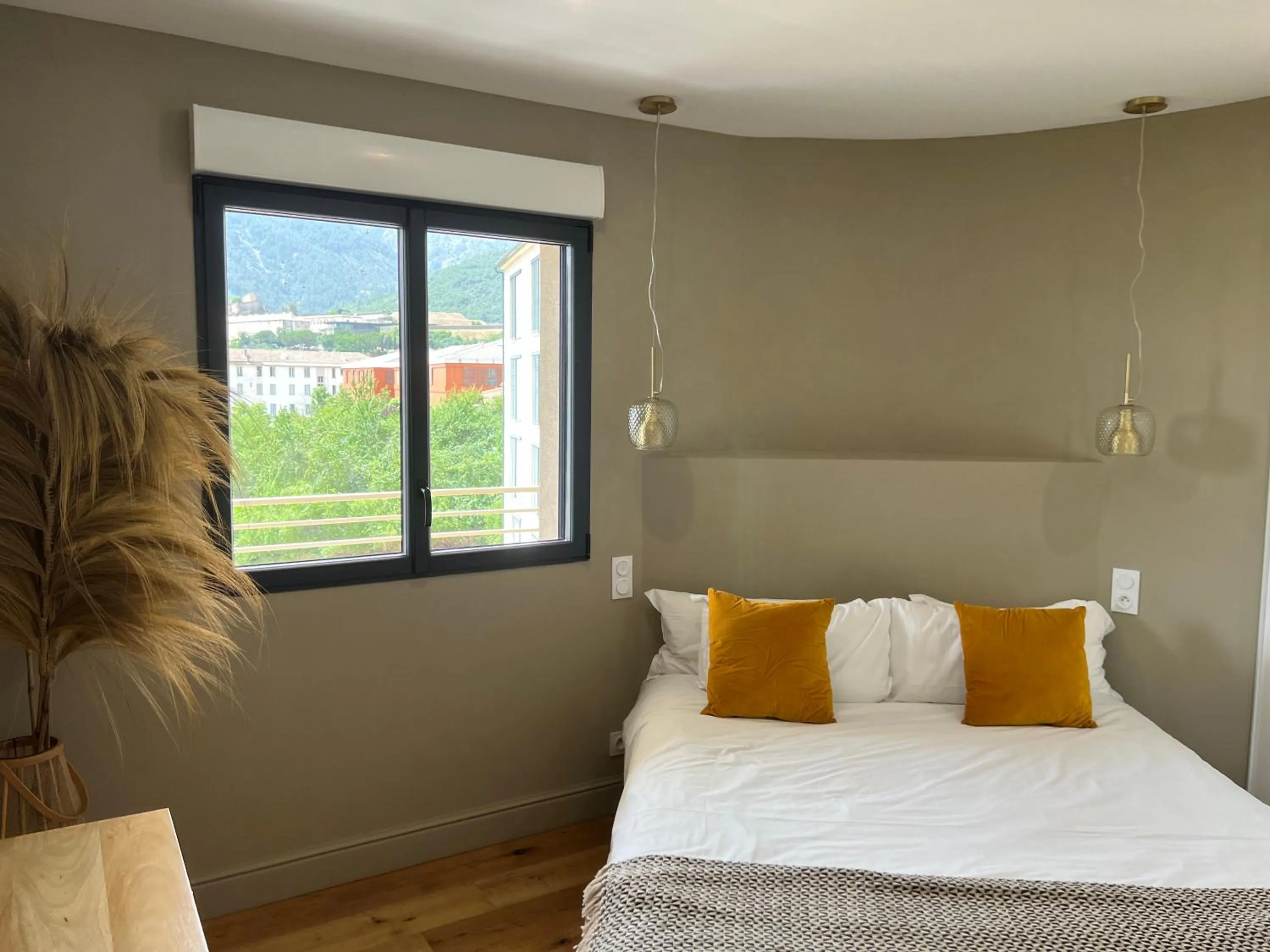 Bedroom, Bed in Appartements de Standing - Panate