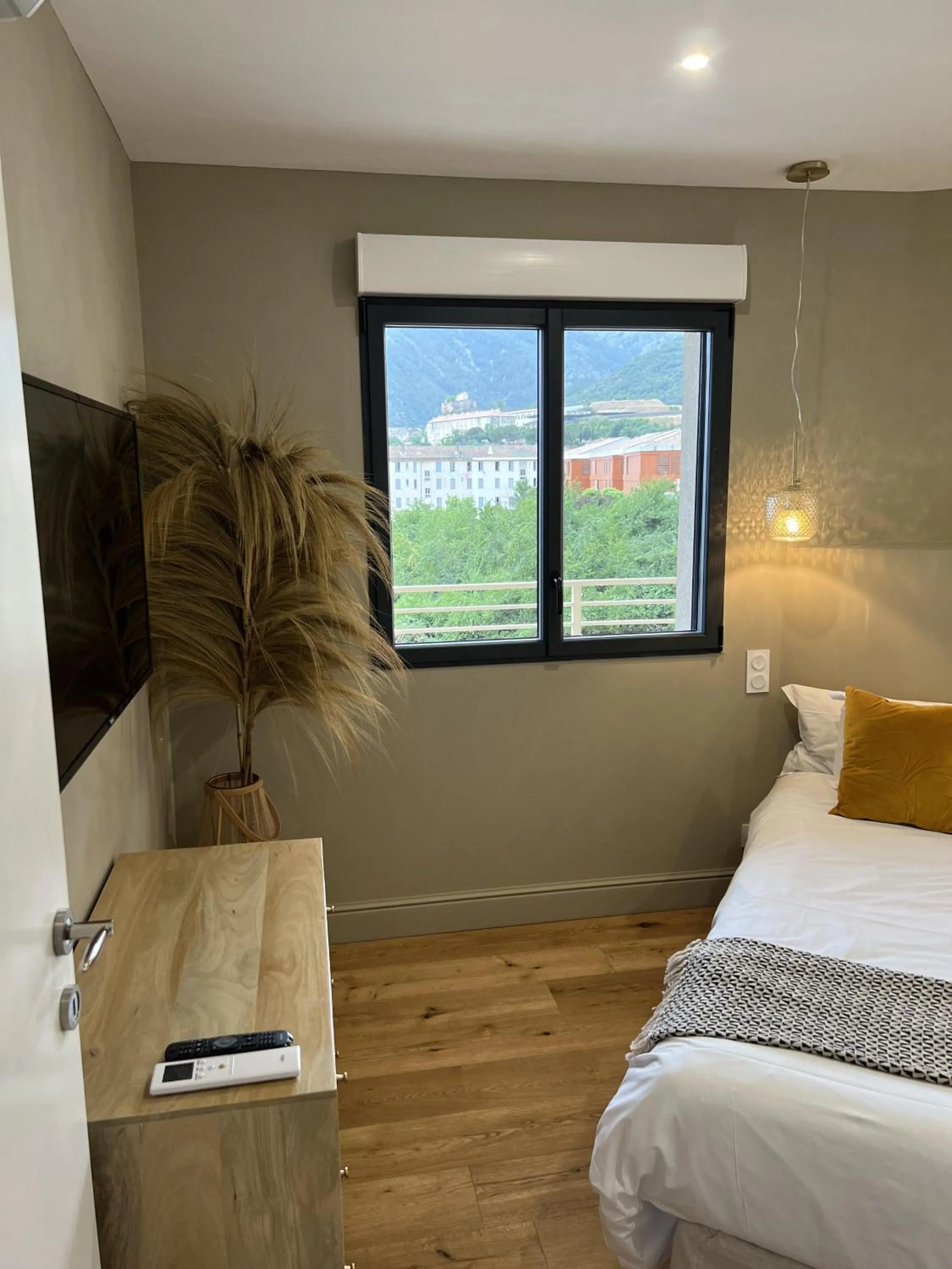 Bedroom, Bed in Appartements de Standing - Panate