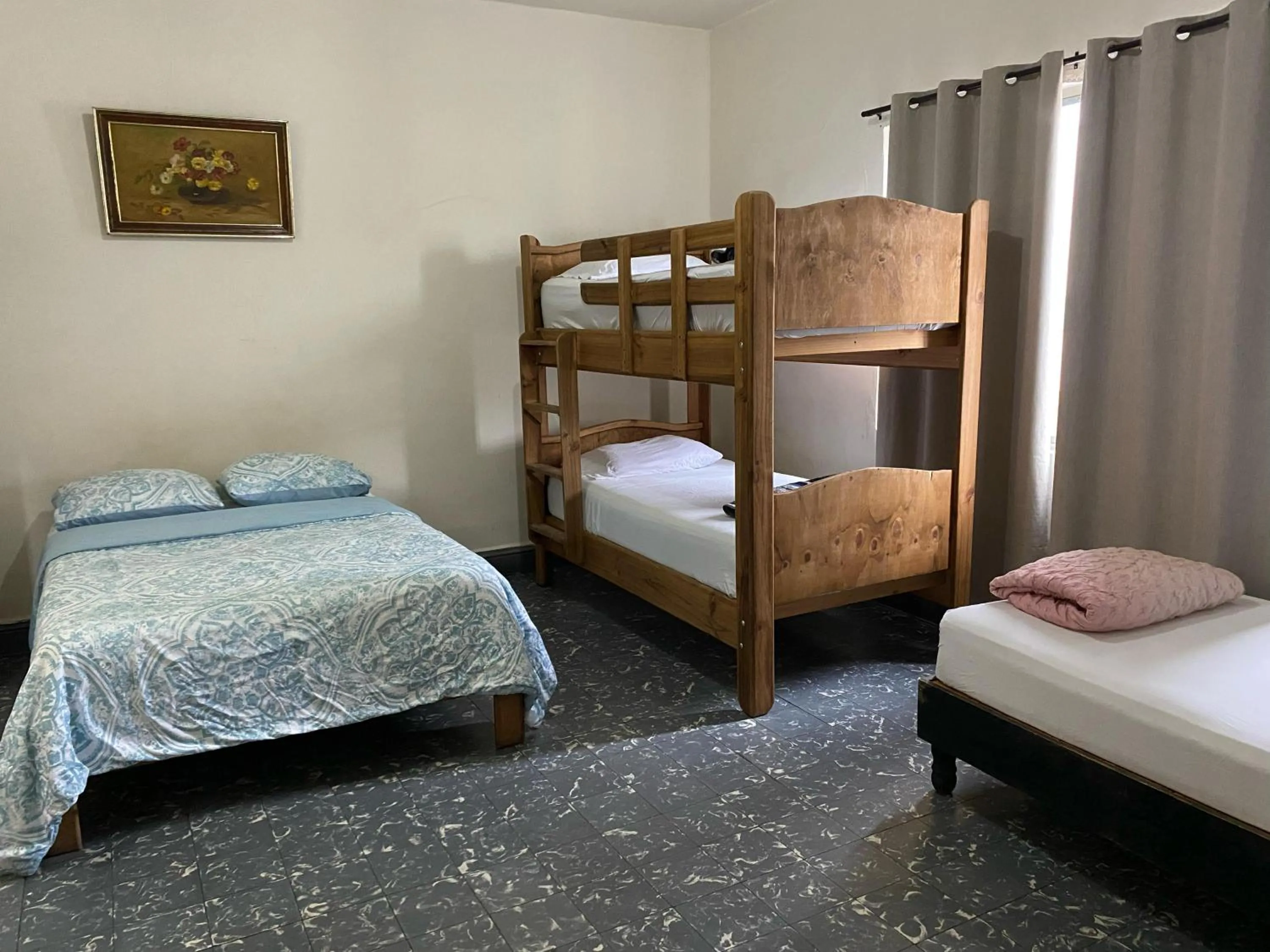 Bed in My Family In Monterrey - Hostel