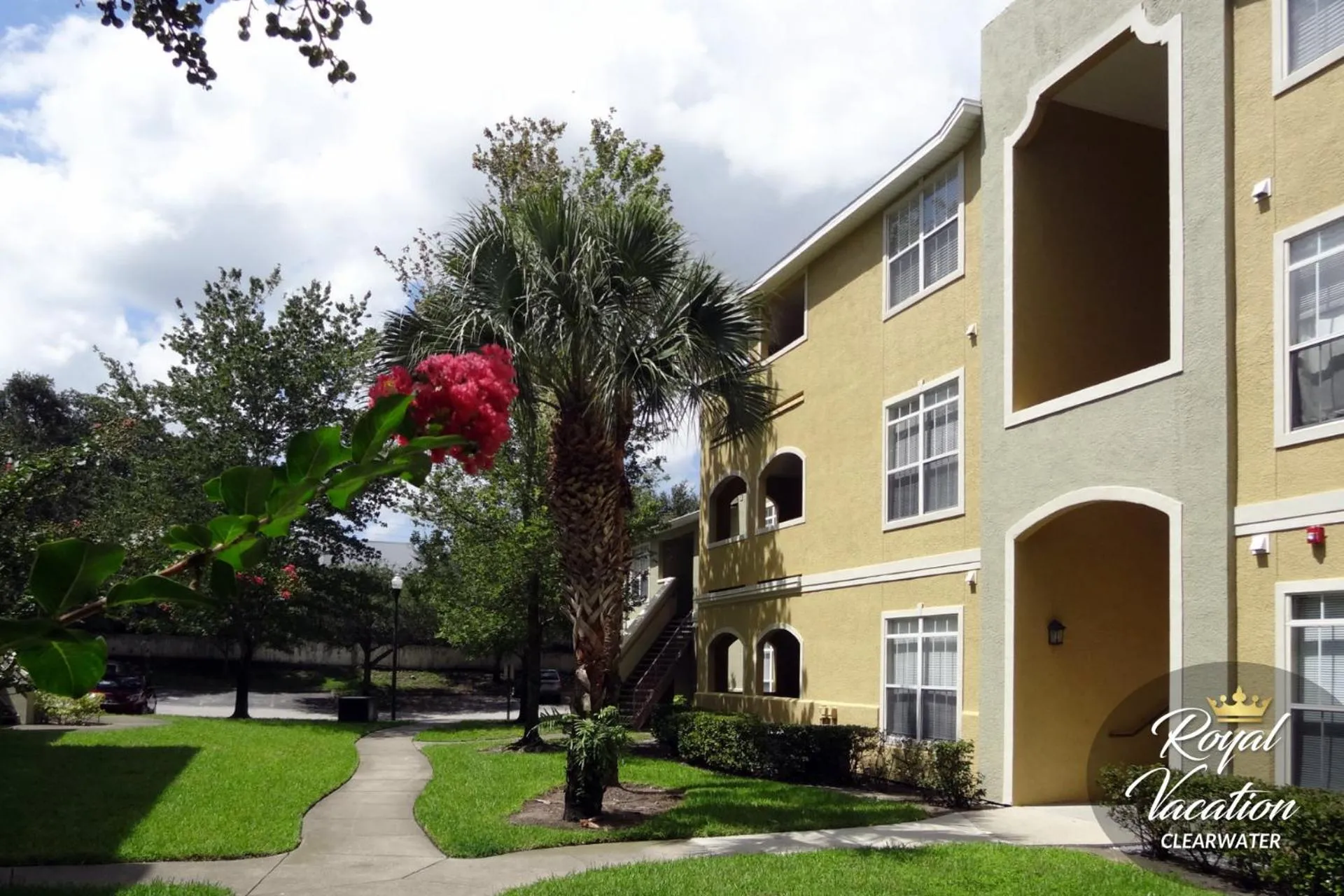 Property building in Royal Tropical at Avalon Clearwater - Pool & Free Parking - 10 Min Drive to Clearwater Beach