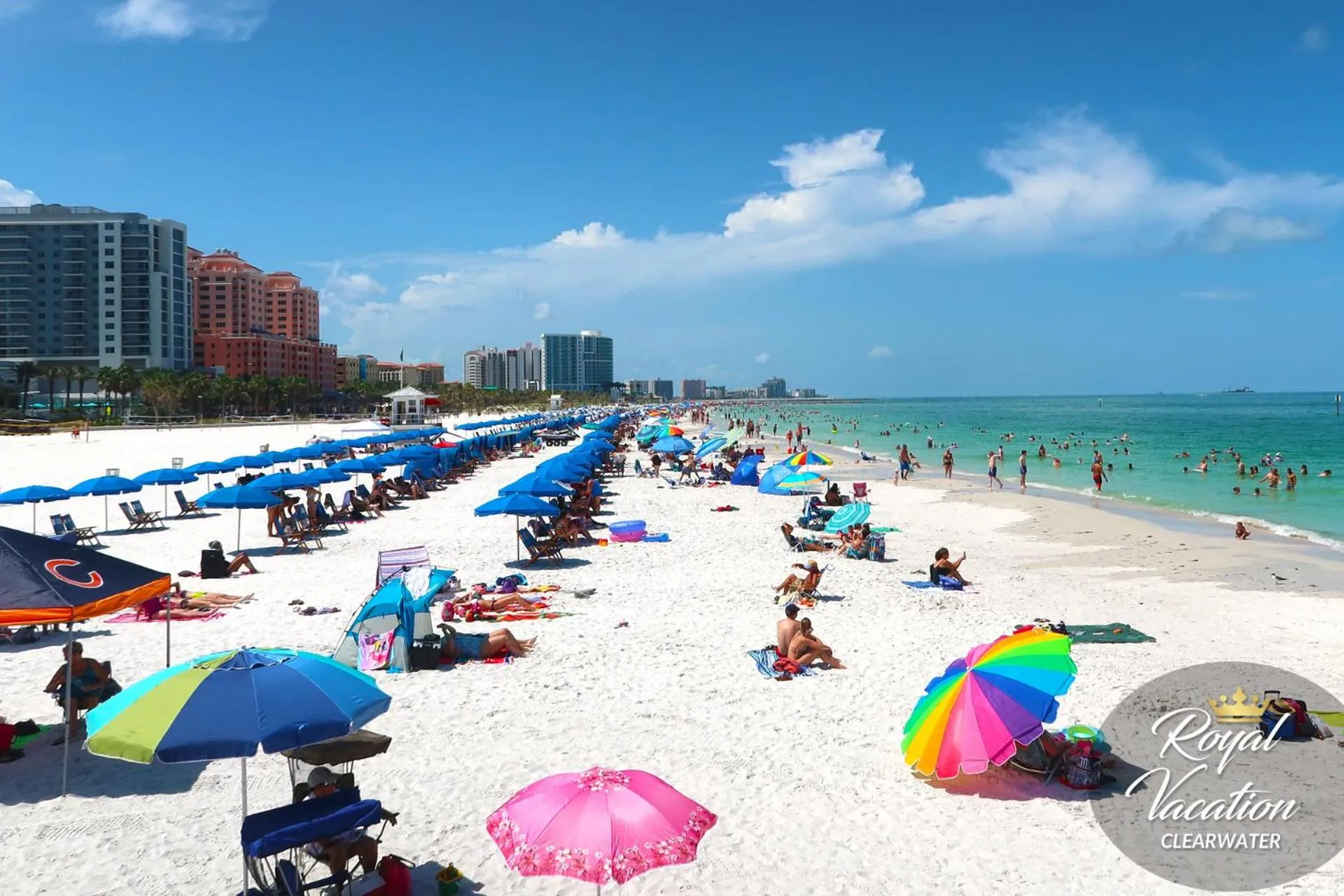 Beach in Royal Tropical at Avalon Clearwater - Pool & Free Parking - 10 Min Drive to Clearwater Beach