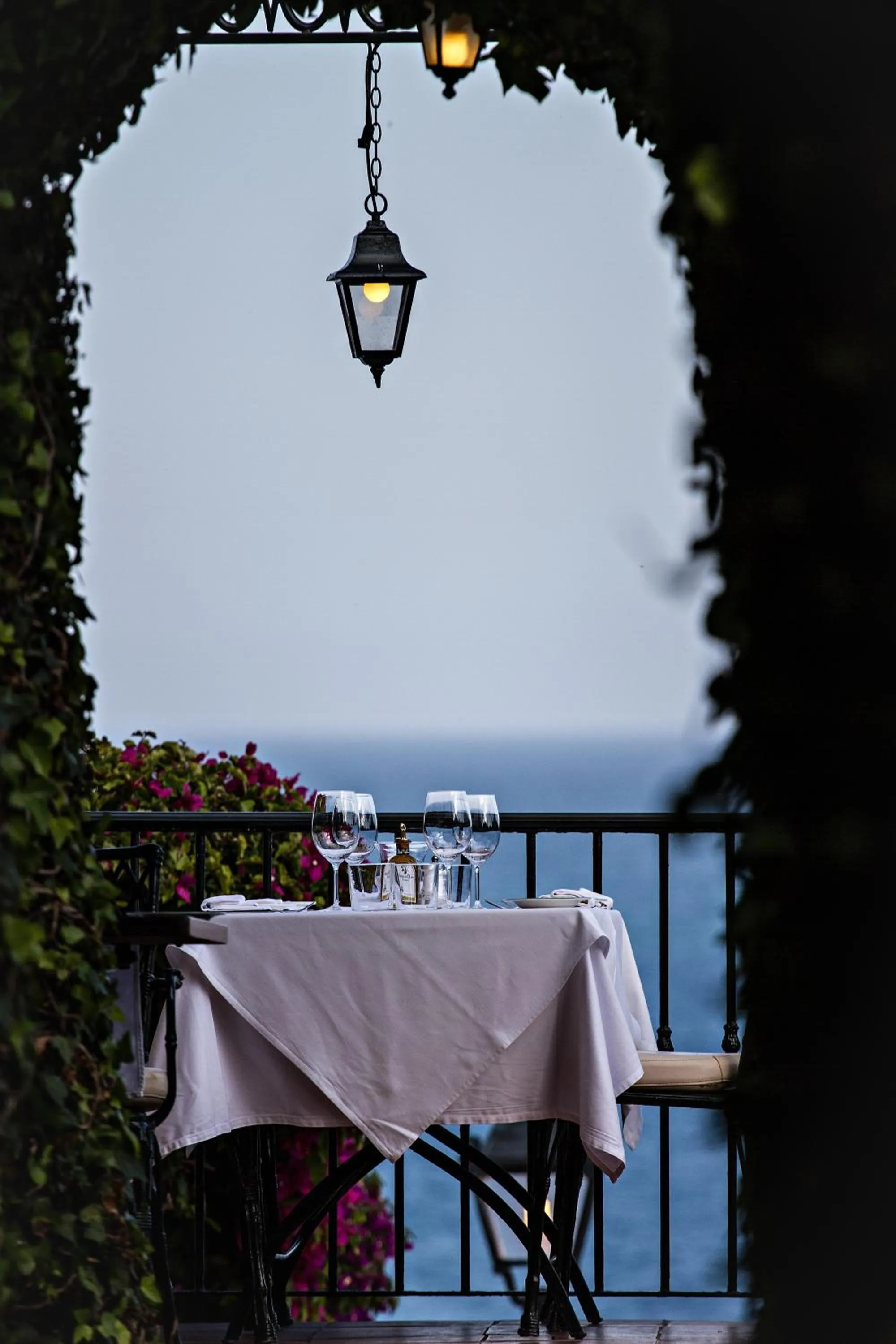 Restaurant/places to eat in Hotel Carabeo