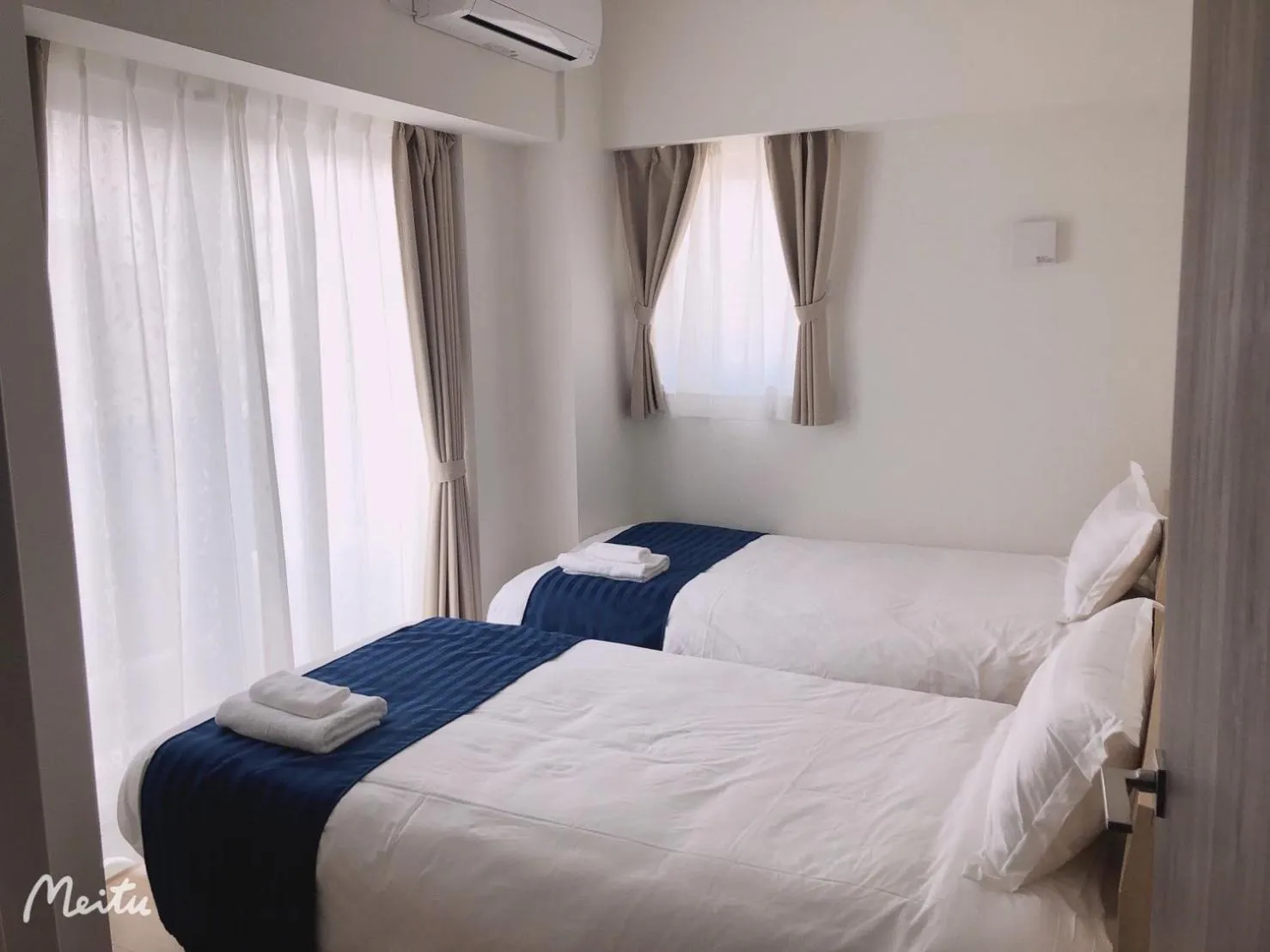 bunk bed, Bed in Hotel Emir