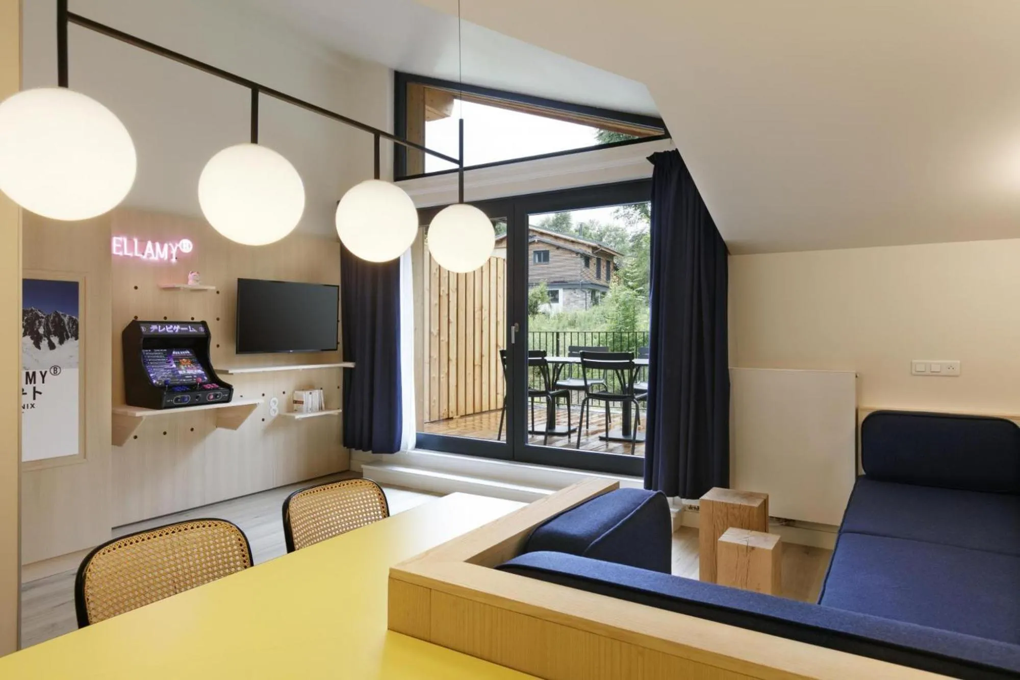 Patio, Bed in Appart'hôtel Bellamy Chamonix