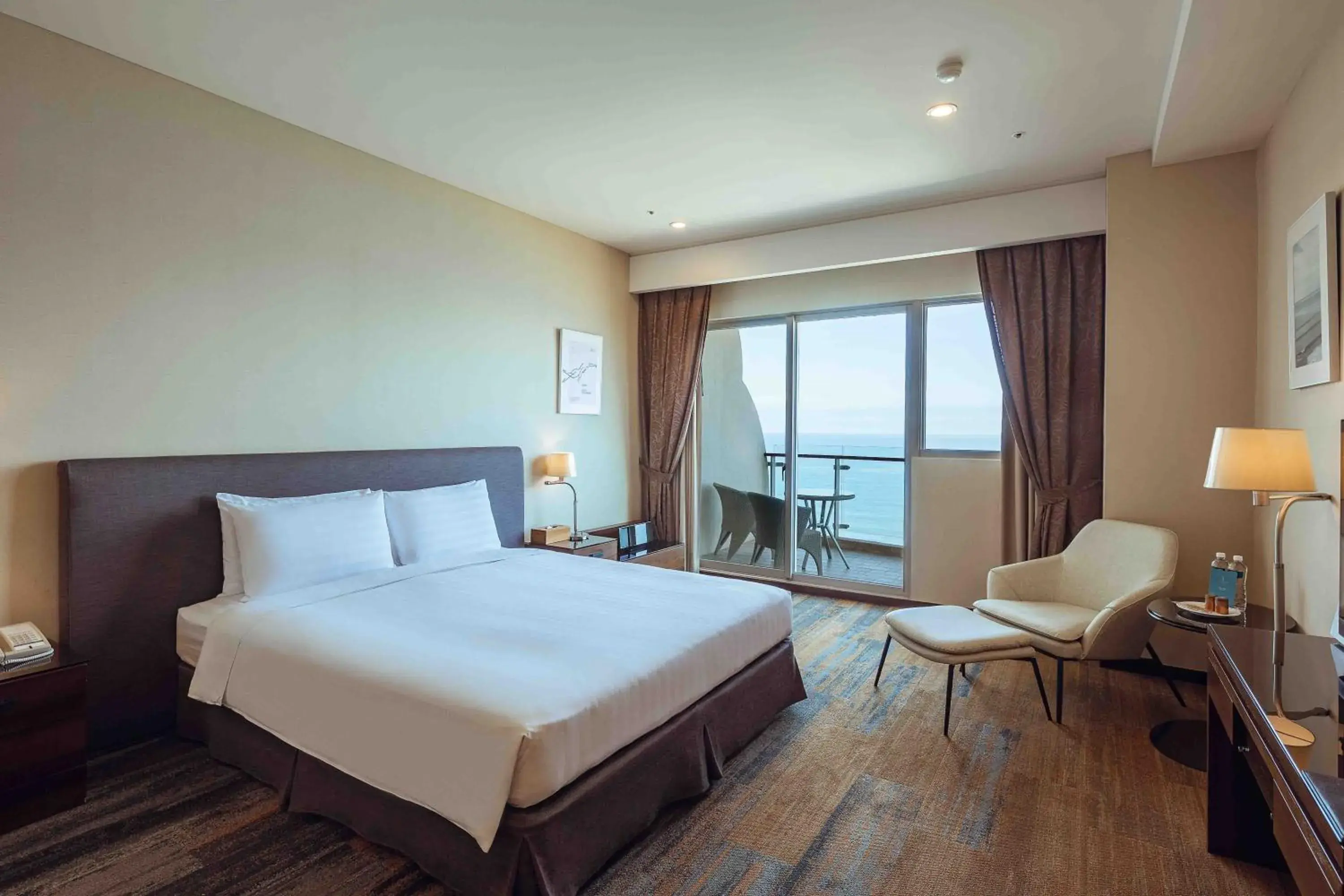Deluxe Double Room with Balcony and Sea View in H Resort Deluxe Double Room with Balcony and Sea View in H Resort