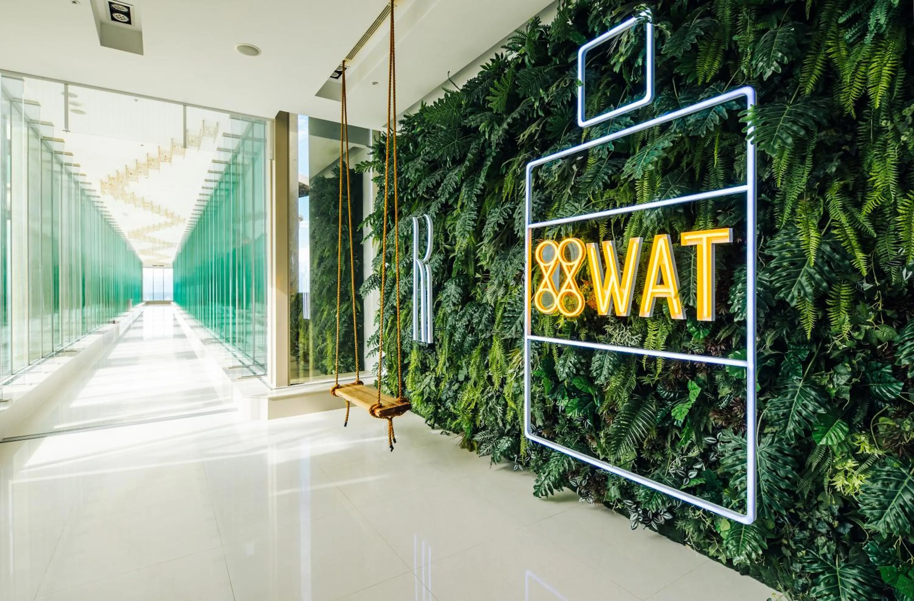 Restaurant/places to eat in H Resort