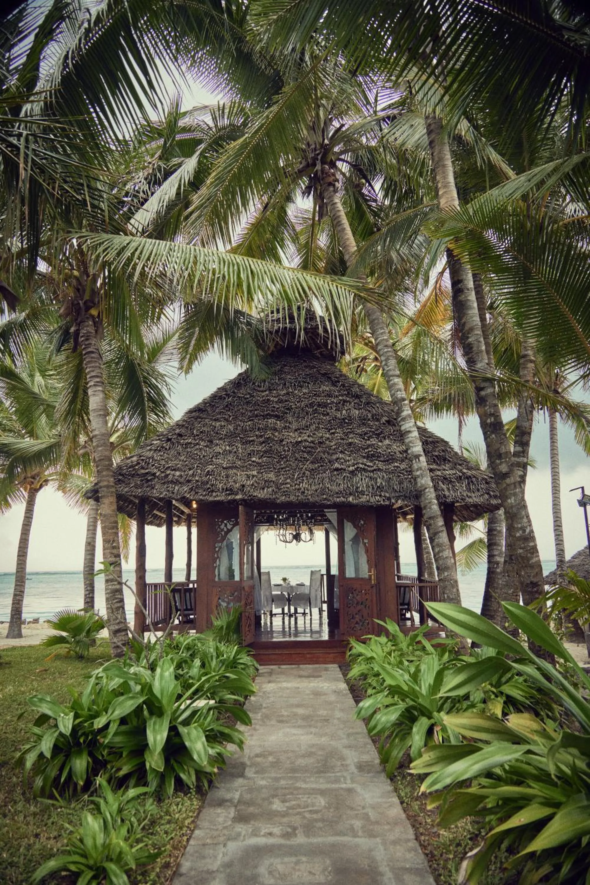 Restaurant/places to eat in Breezes Beach Club and Spa