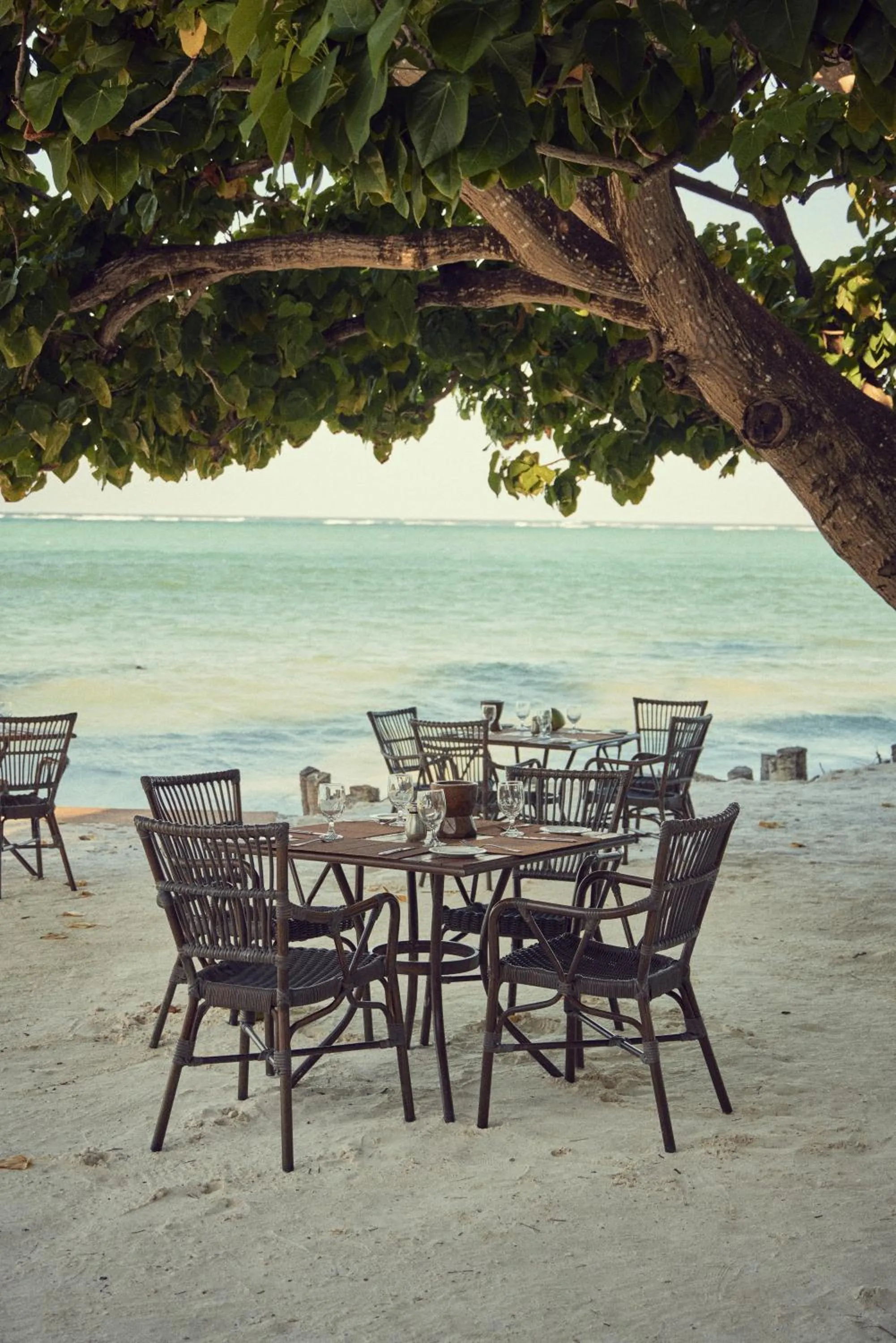 Restaurant/places to eat in Breezes Beach Club and Spa