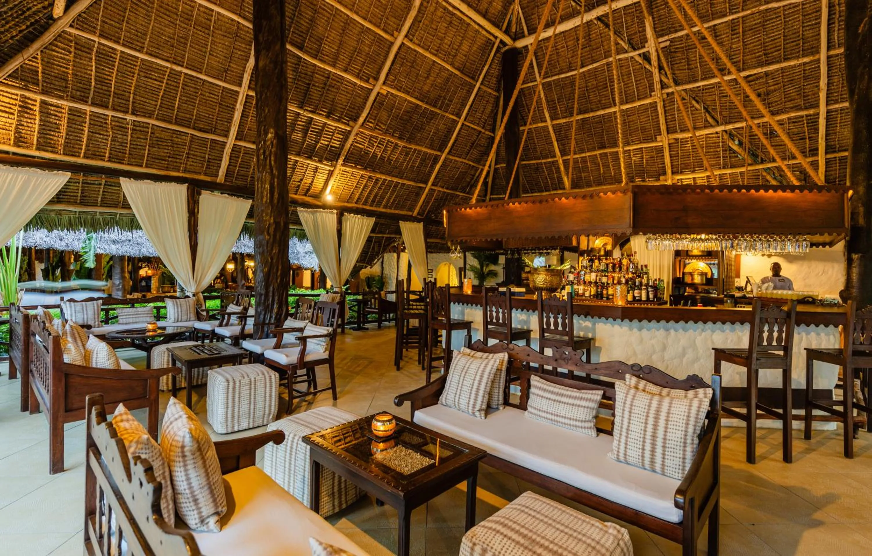 Restaurant/places to eat in Breezes Beach Club and Spa