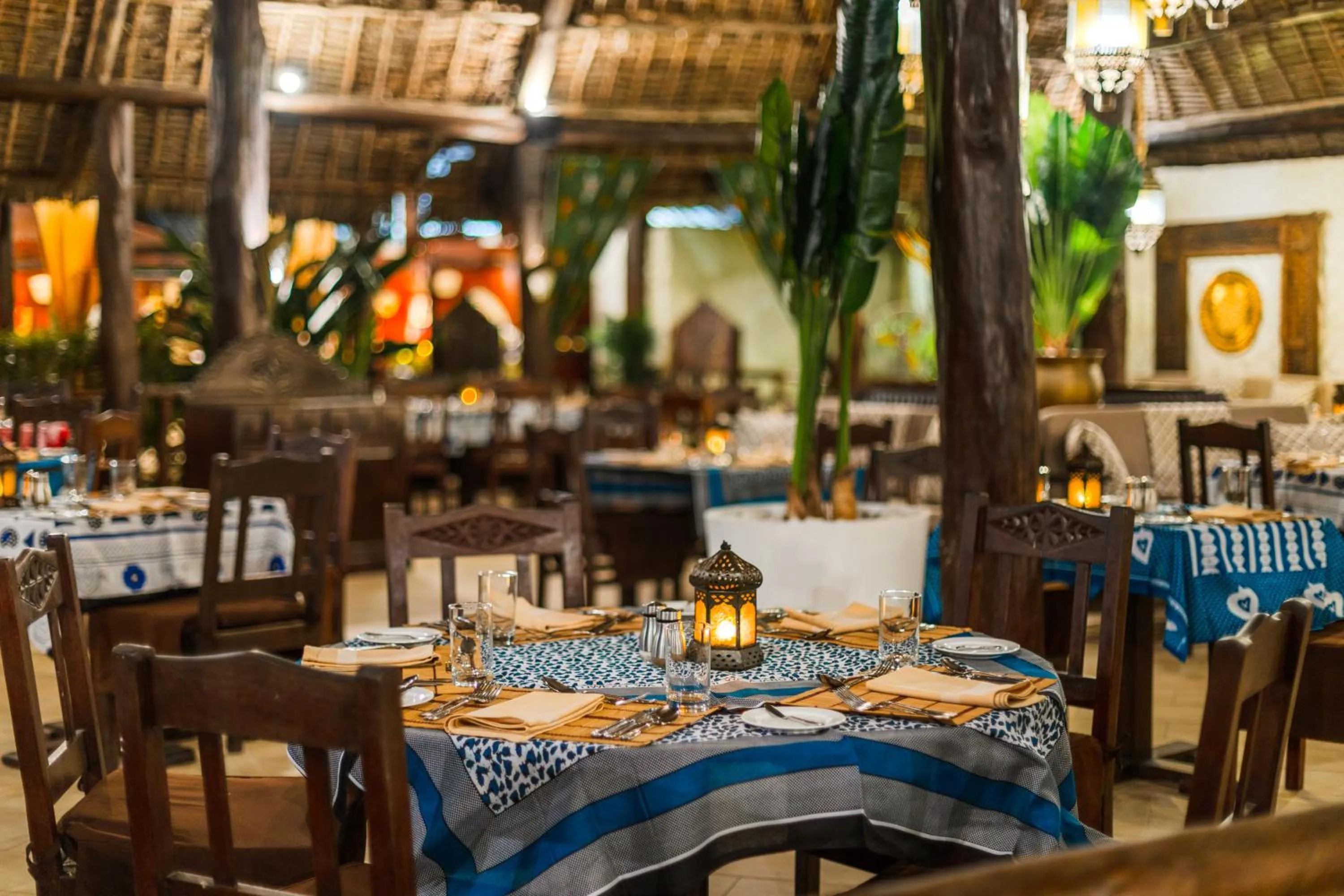 Restaurant/places to eat in Breezes Beach Club and Spa