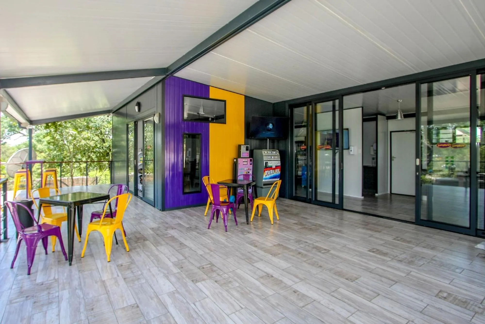 Property building in SleepOver Kruger Gate