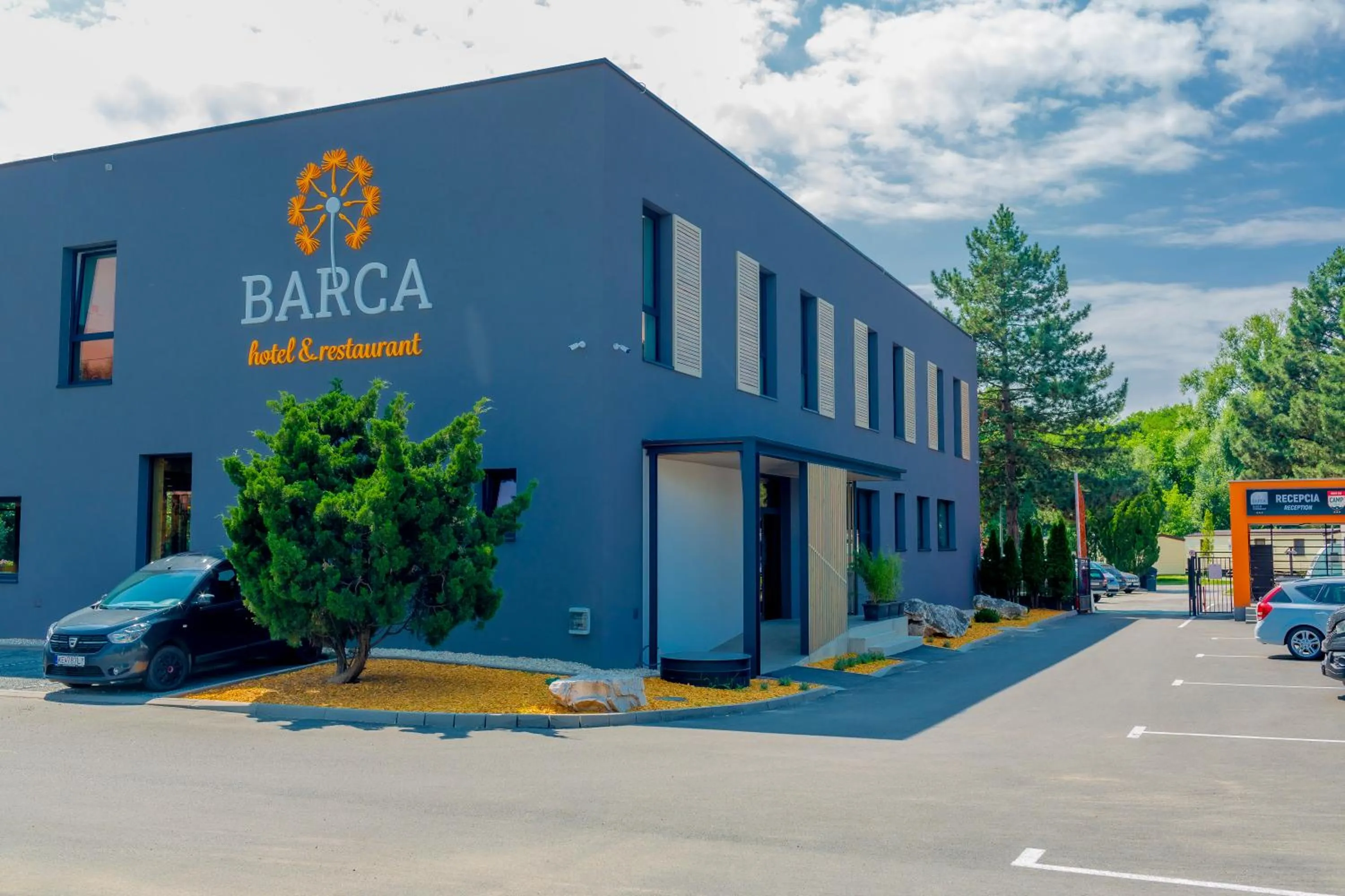 Property building in Hotel & Restaurant Barca