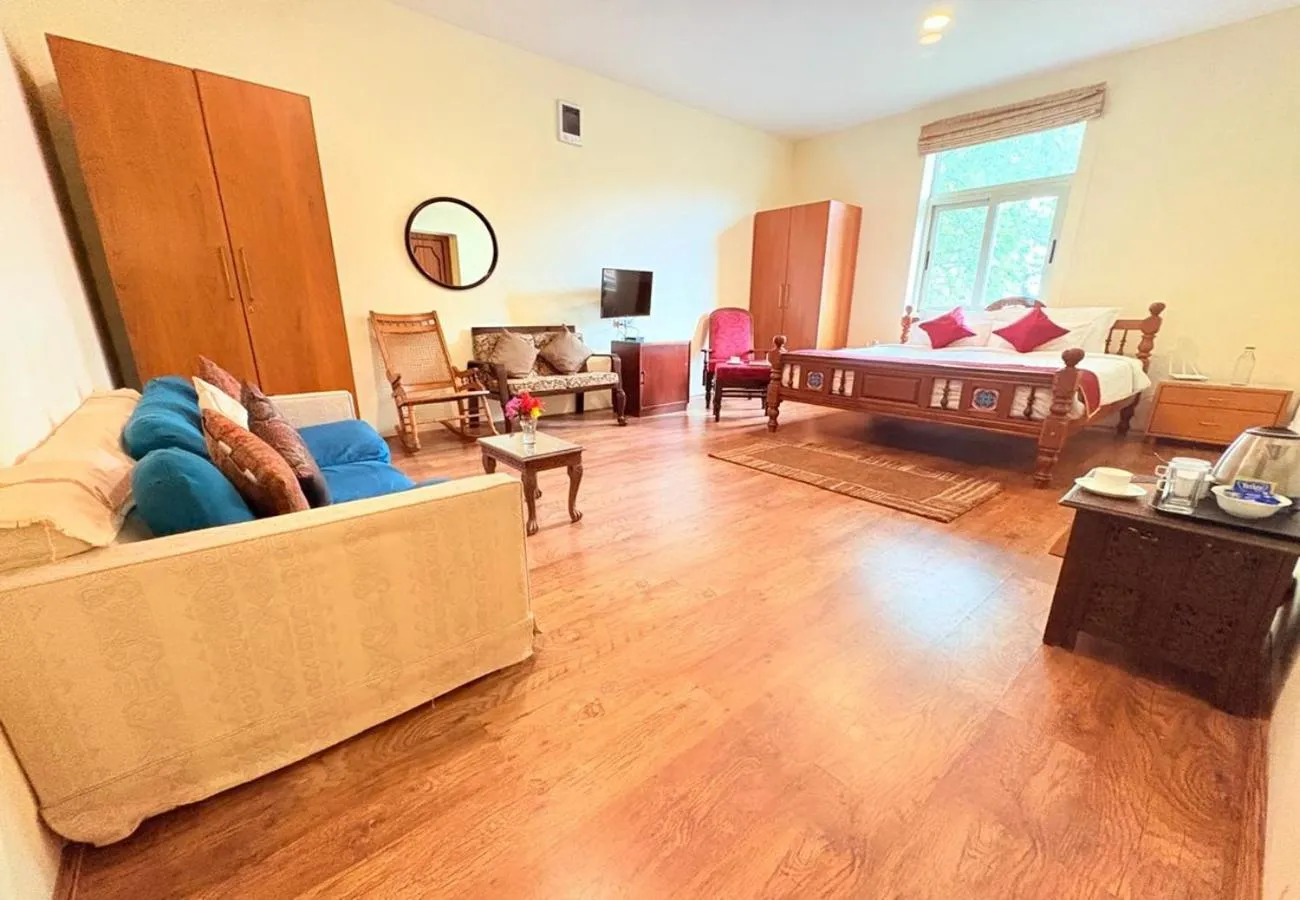 Bedroom, Bed in Onondaga Kodaikanal