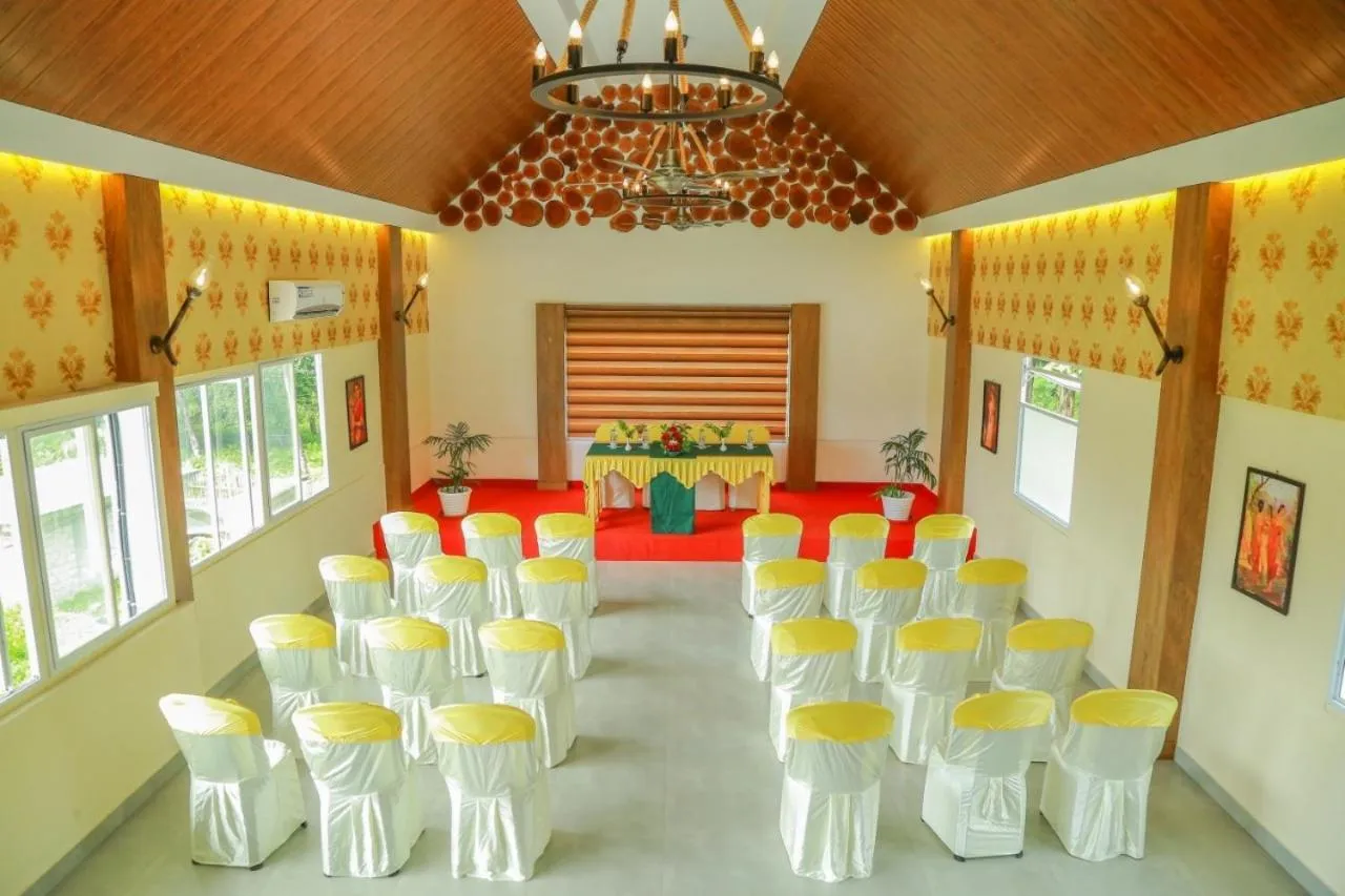 Athirappilly Polaris Resort