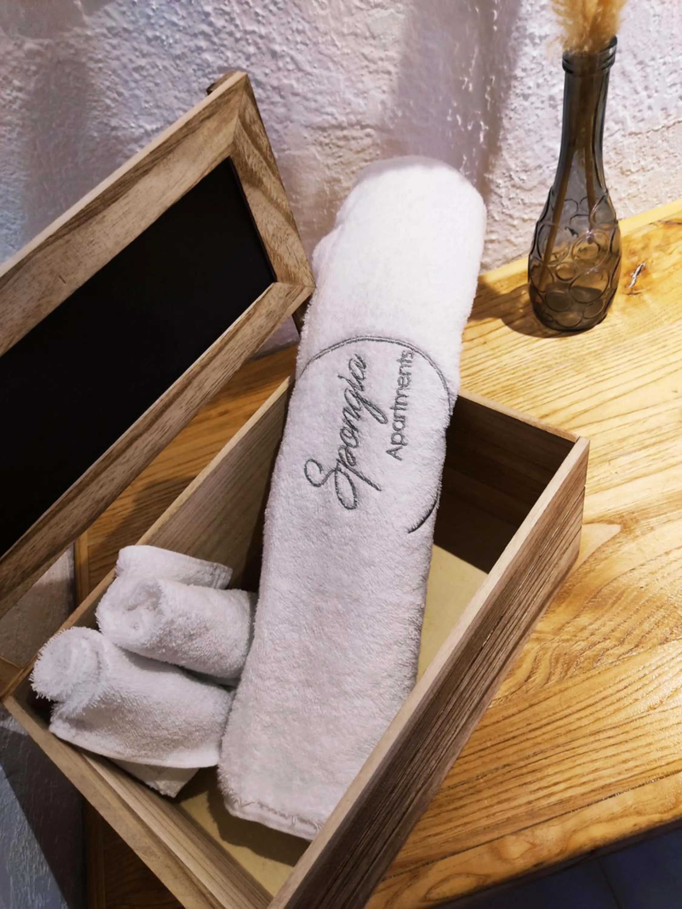 Decorative detail in Spongia Apartments Kalymnos