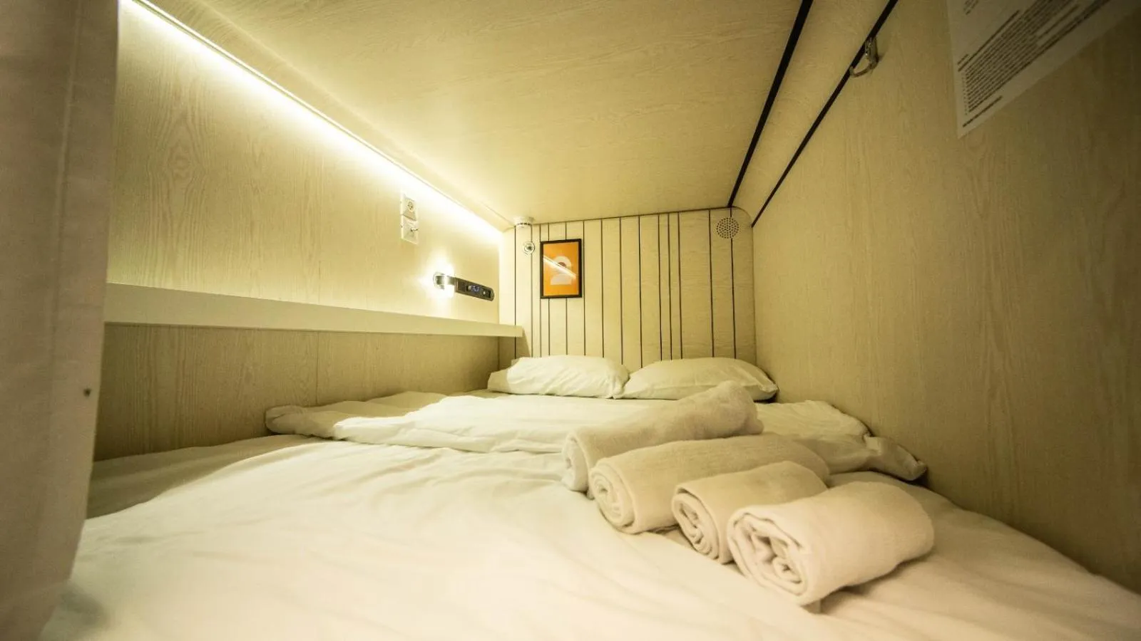 Bed in The O Pod Capsule Hotel