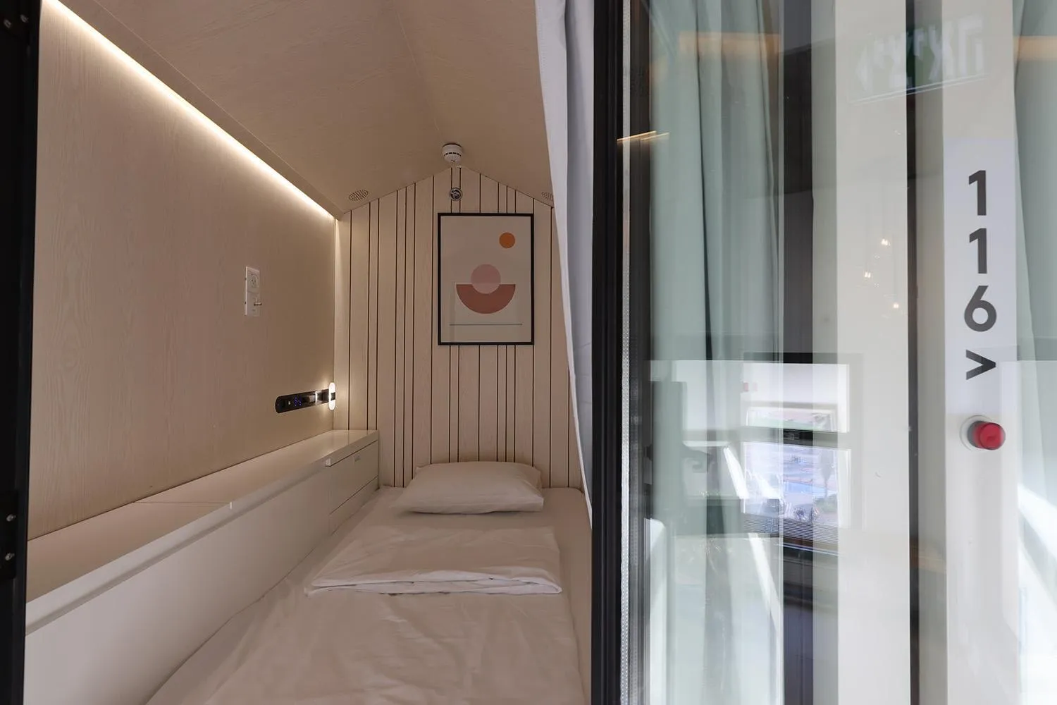 Bed in The O Pod Capsule Hotel