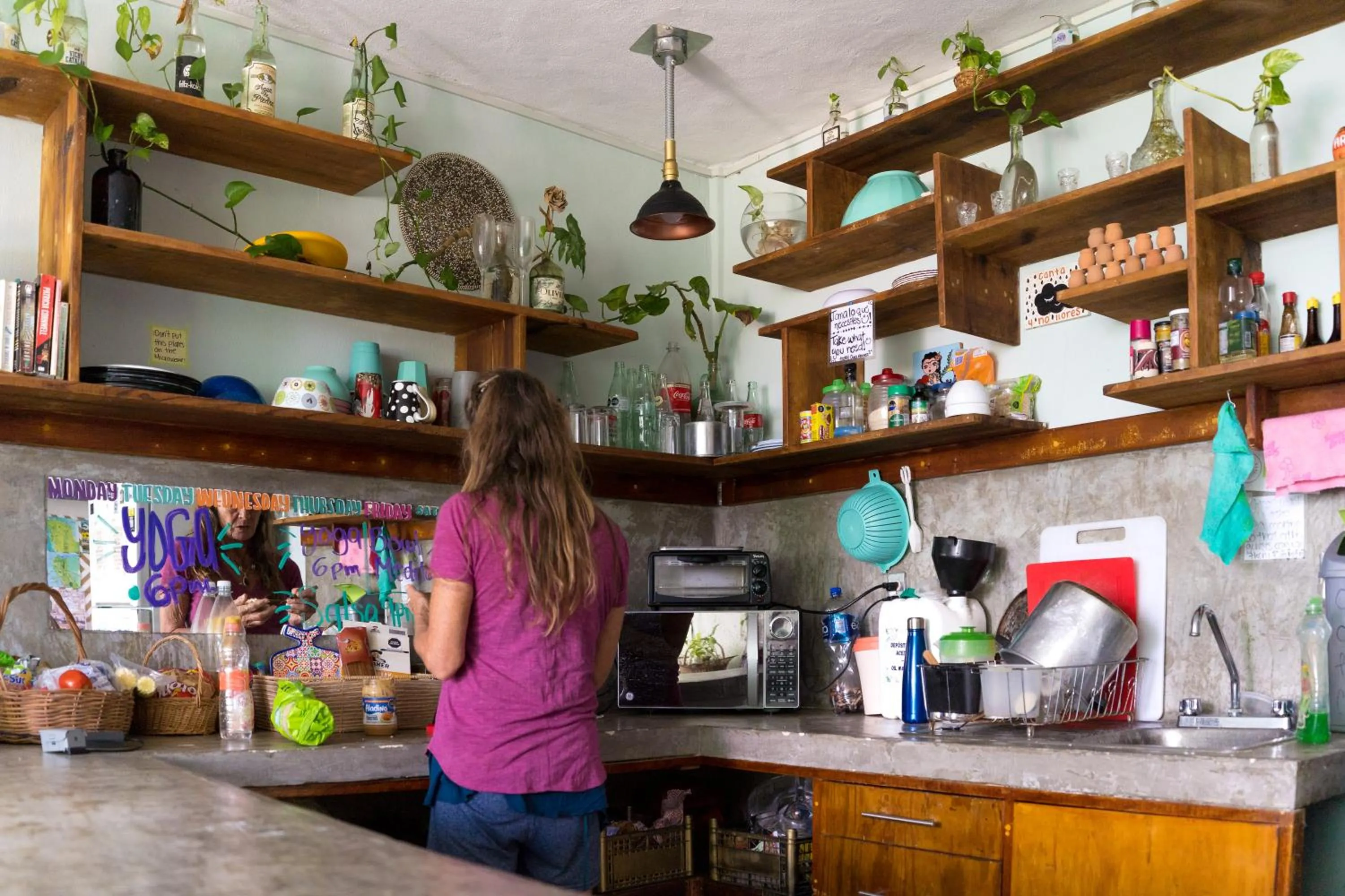 People in Hostal Cuca Macuca