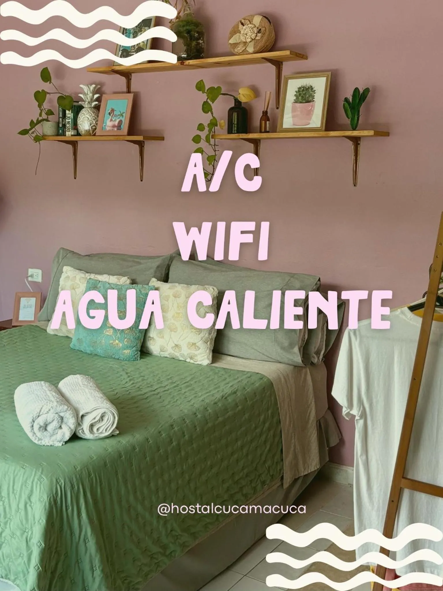 Bed in Hostal Cuca Macuca