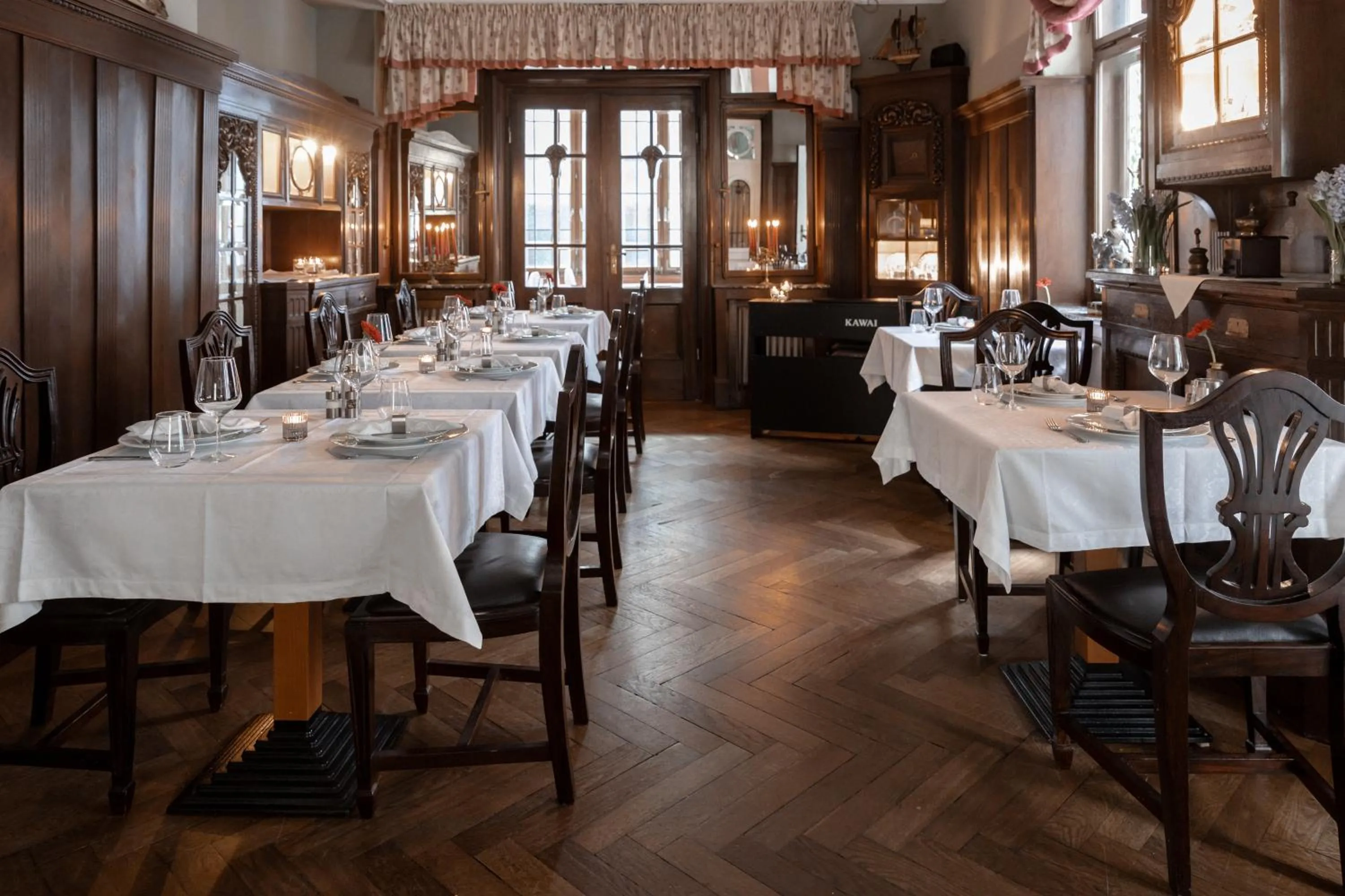 Restaurant/places to eat in Hotel Weisses Haus