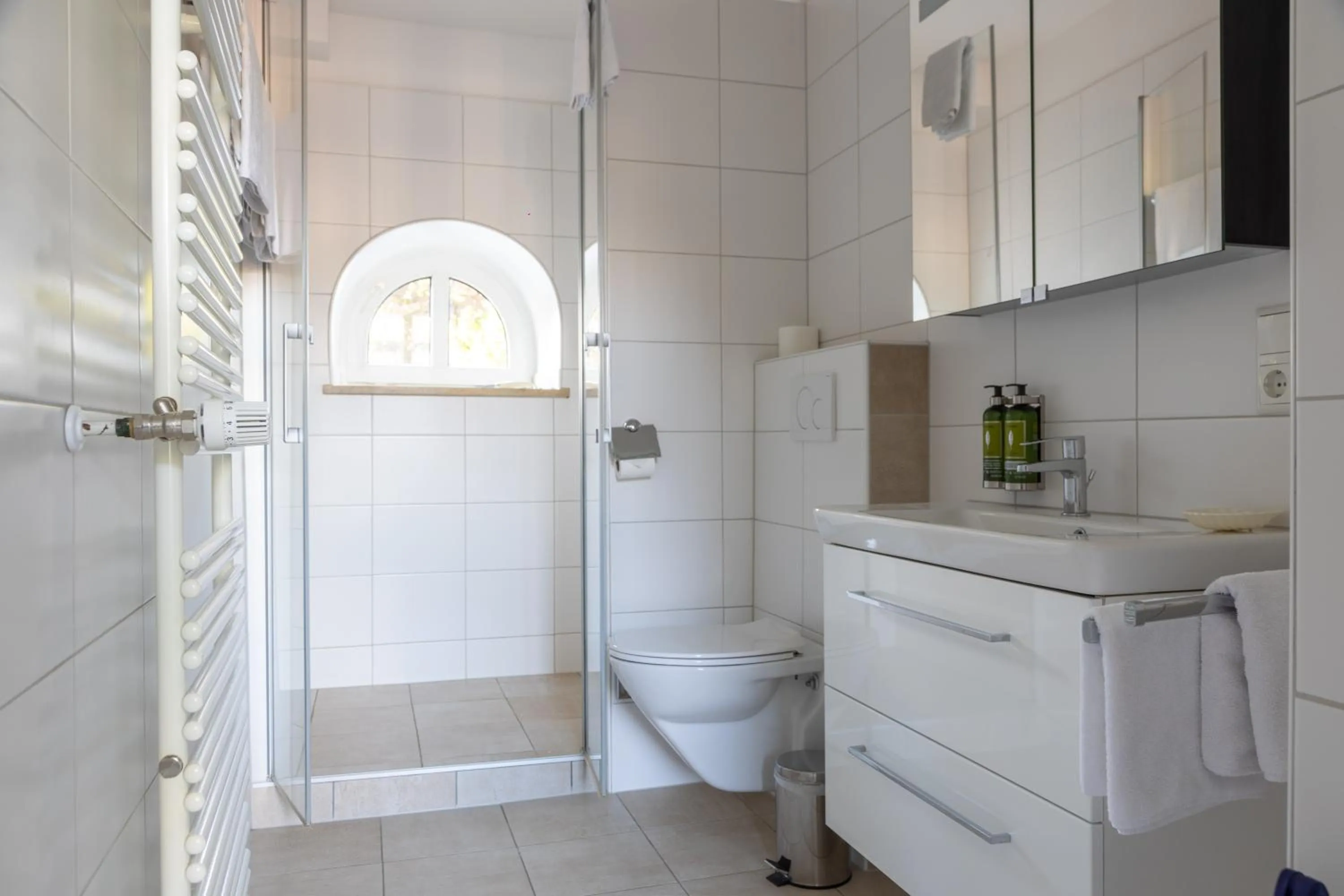 Shower in Hotel Weisses Haus