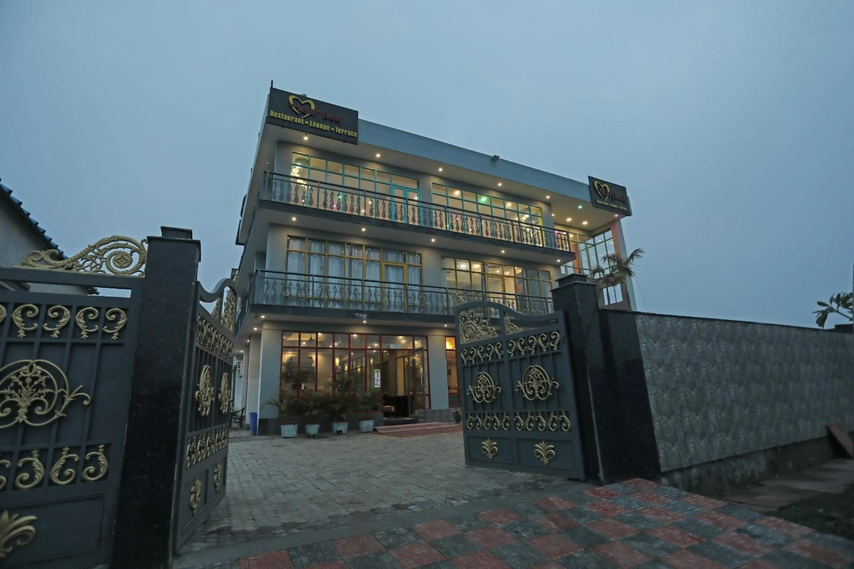 Facade/entrance in Super Hotel O Heart Beat Hotel