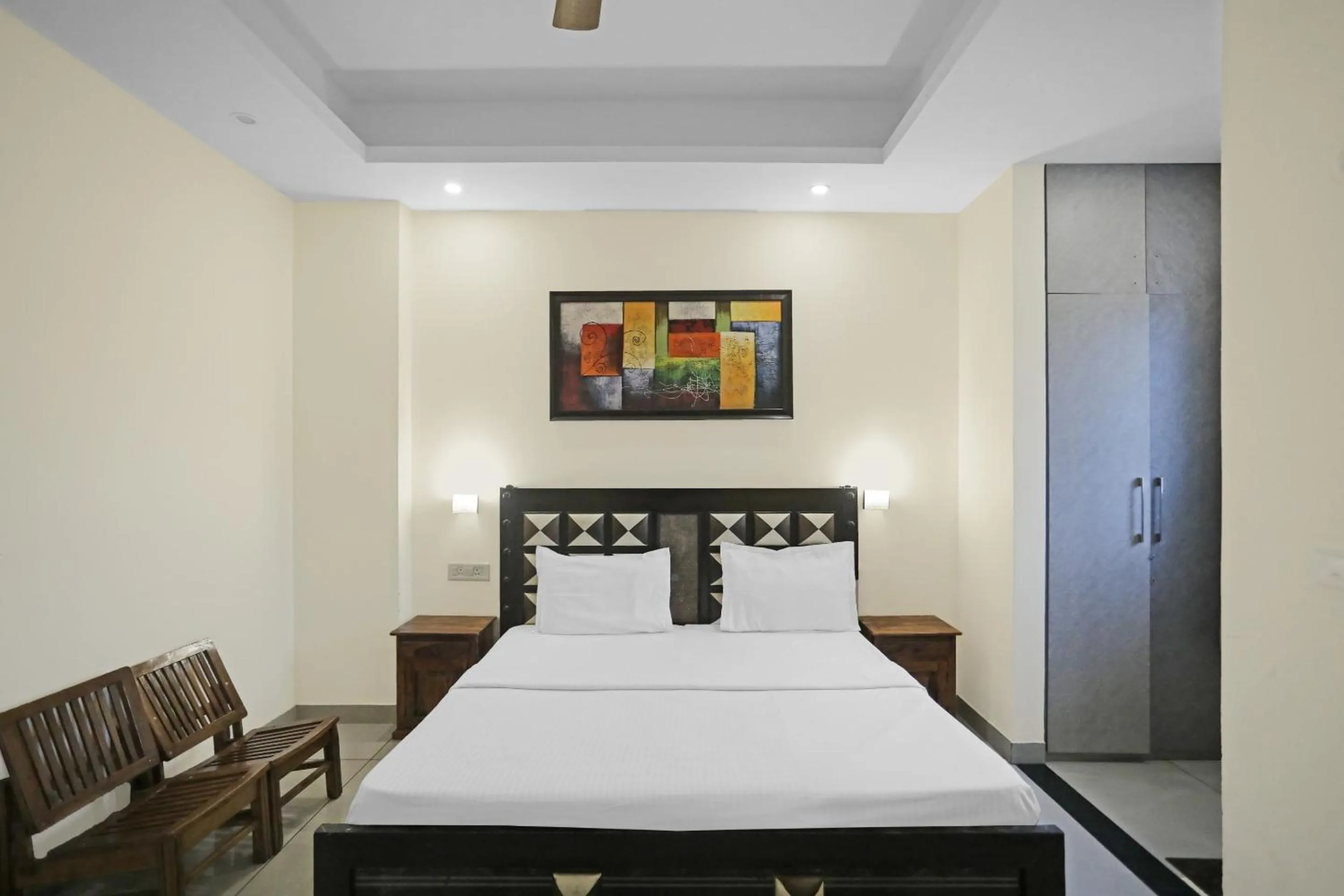 Facade/entrance, Bed in Super Hotel O Heart Beat Hotel