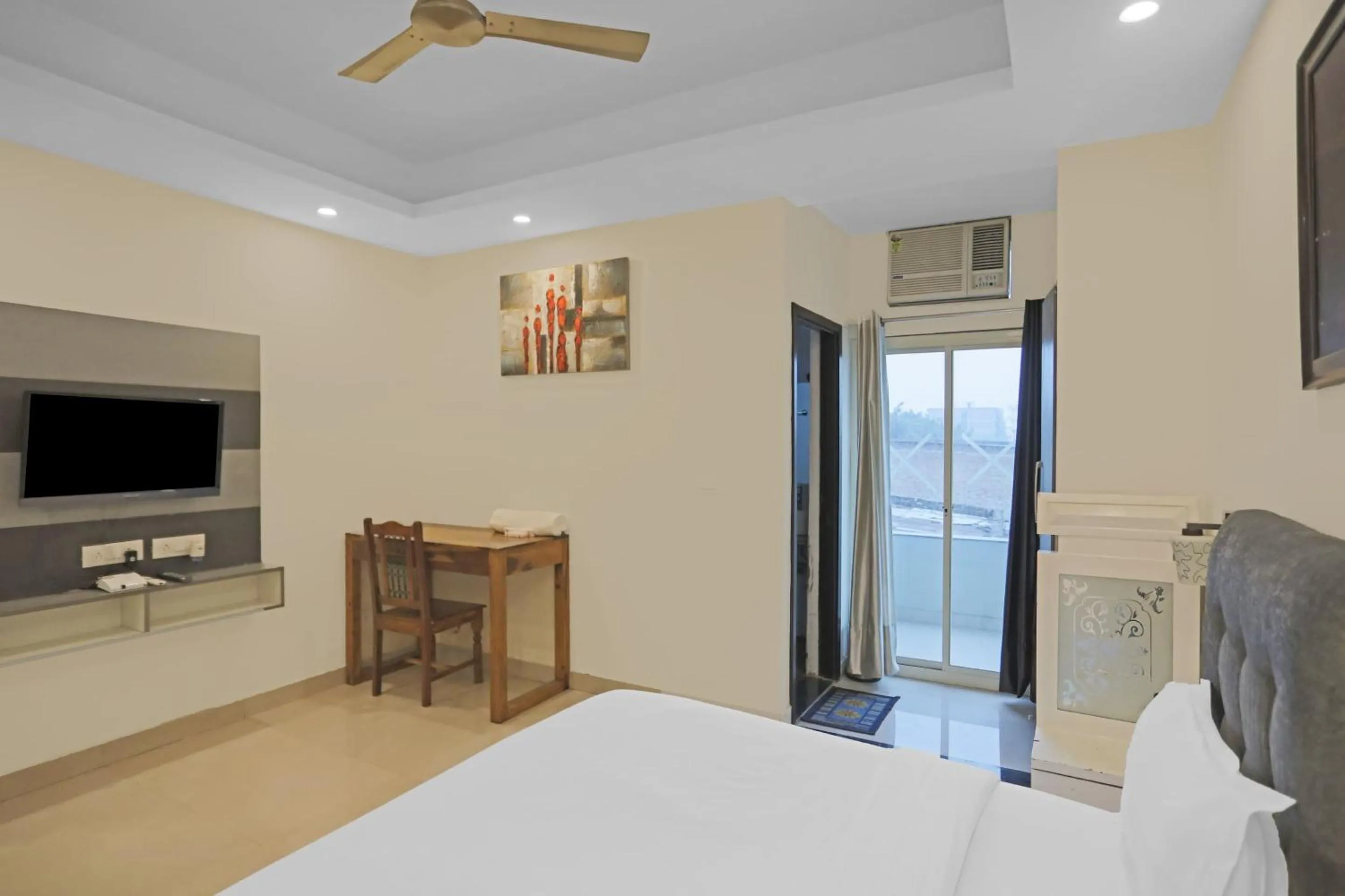 Bedroom, Bed in Super Hotel O Heart Beat Hotel