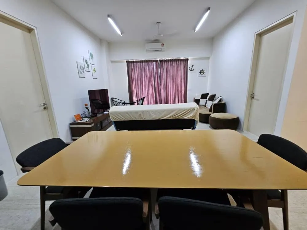 By The Sea Cozy Beachfront Home, Batu Ferringhi