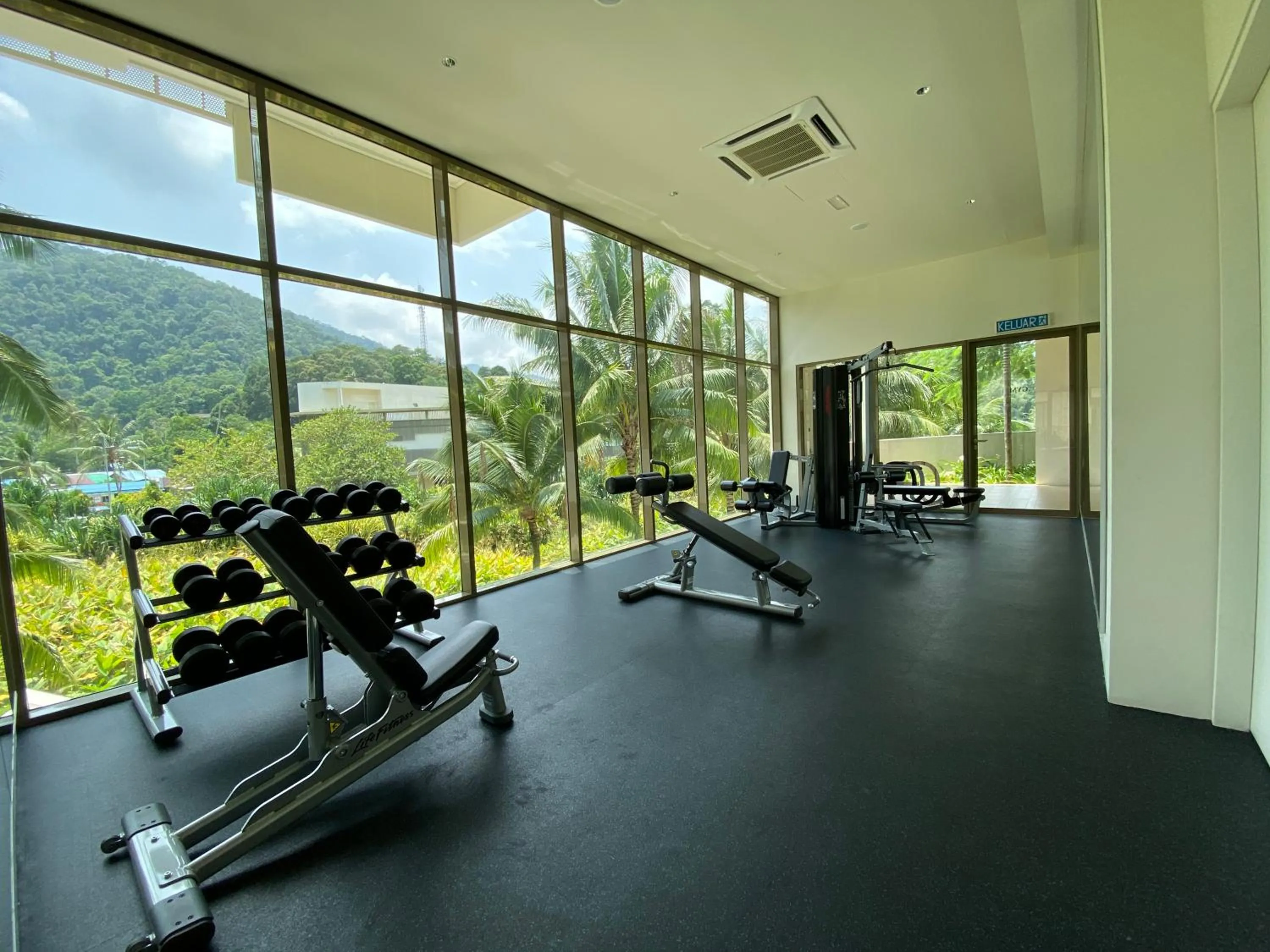 By The Sea Cozy Beachfront Home, Batu Ferringhi