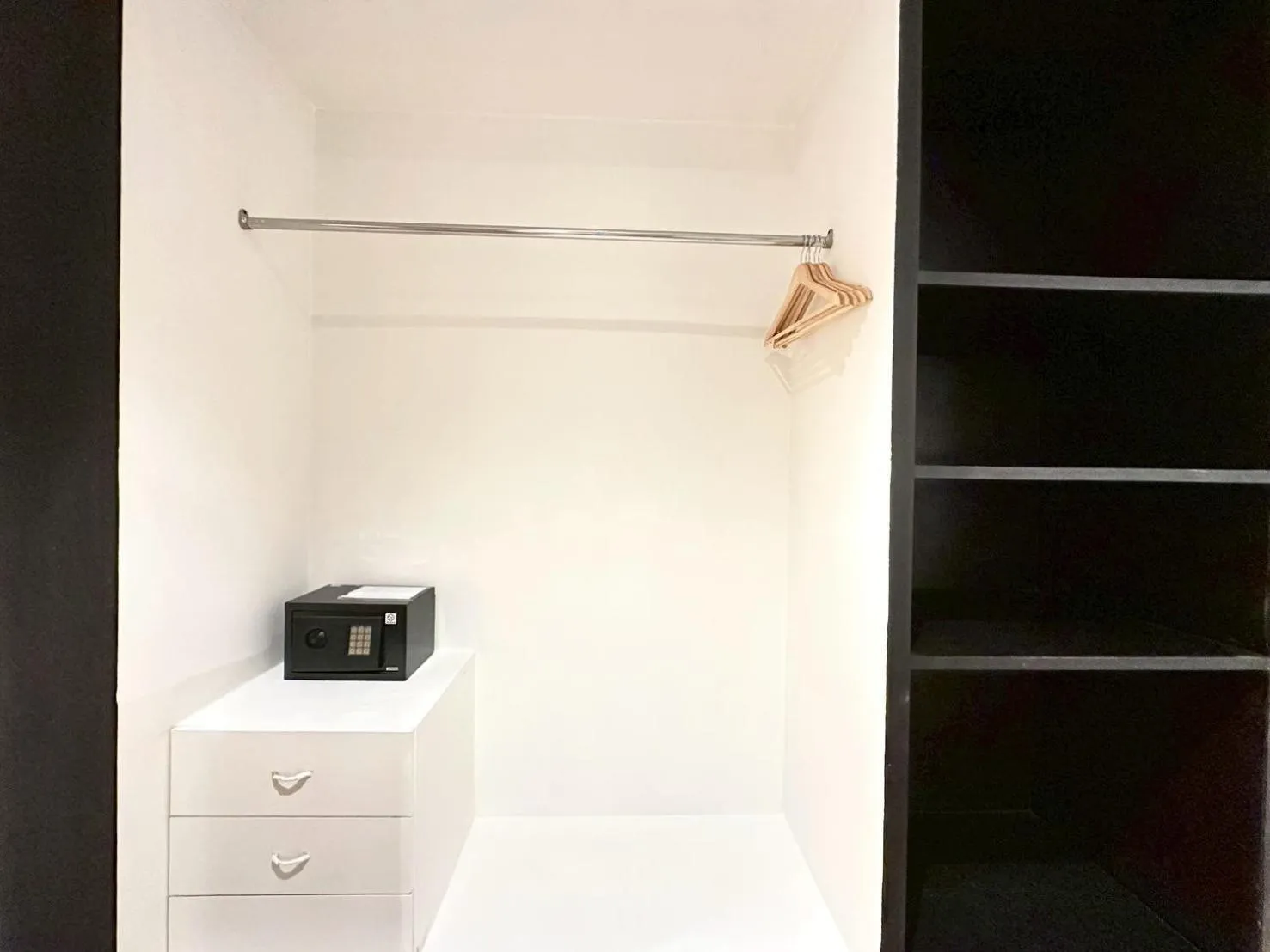 safe in Studio F Sukhumvit