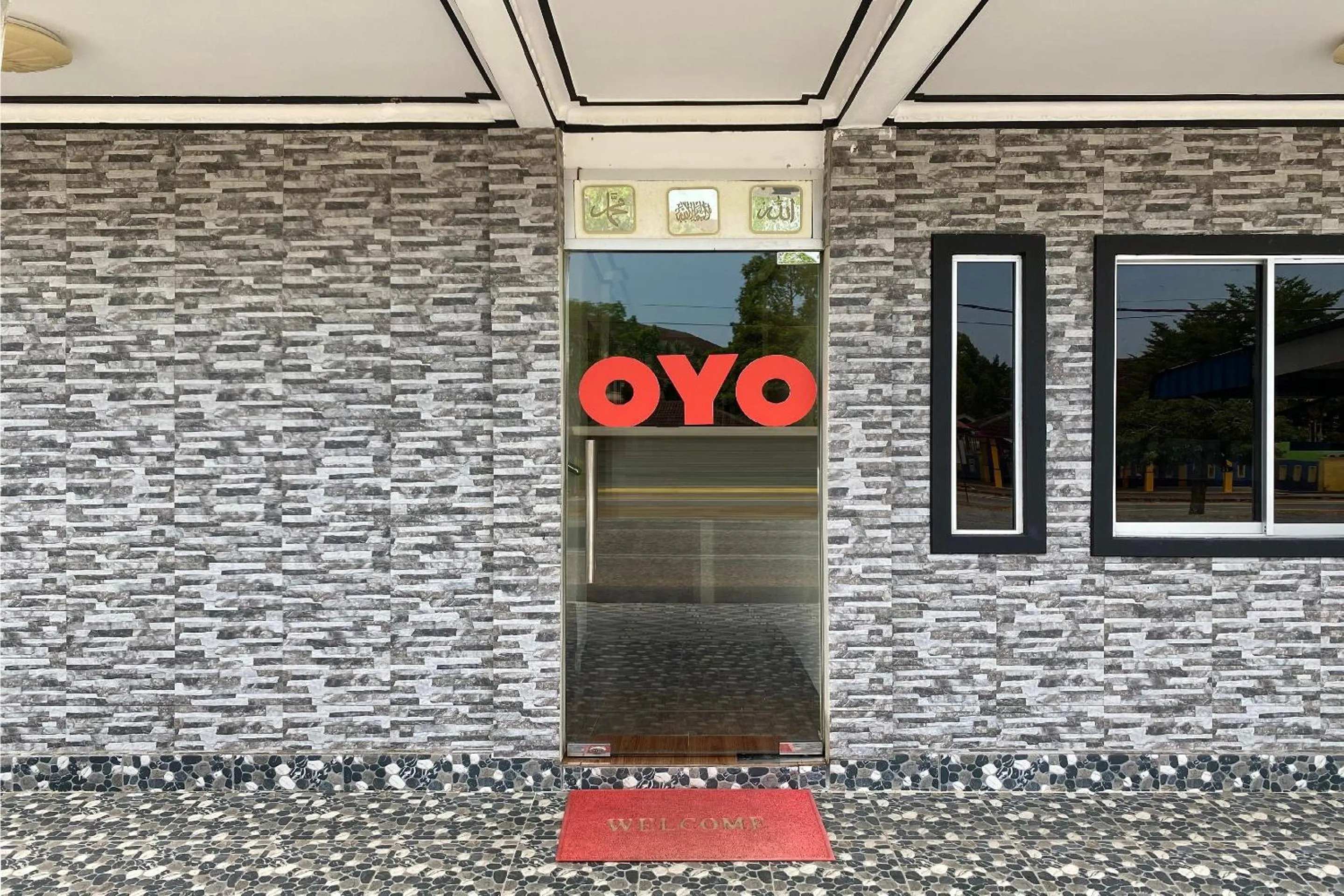 Facade/entrance in Hotel O Bayu Sintok Motel