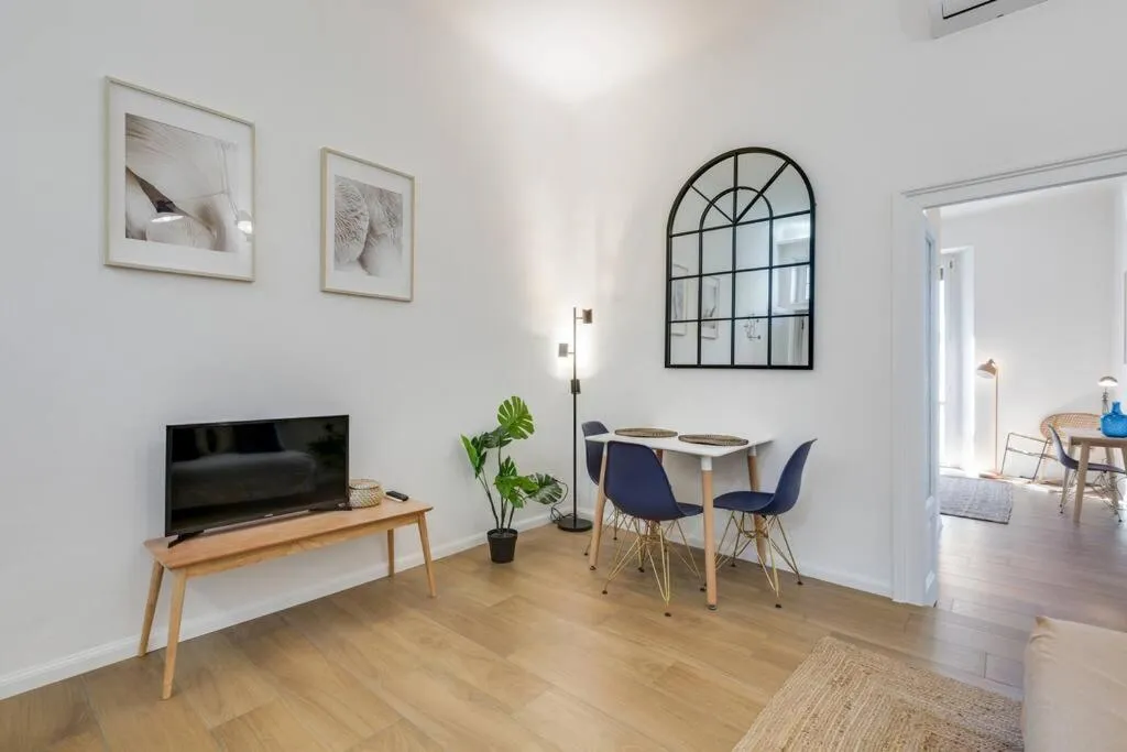 Living room in Easylife - Stupendo bilocale Lodi Fondazione Prada