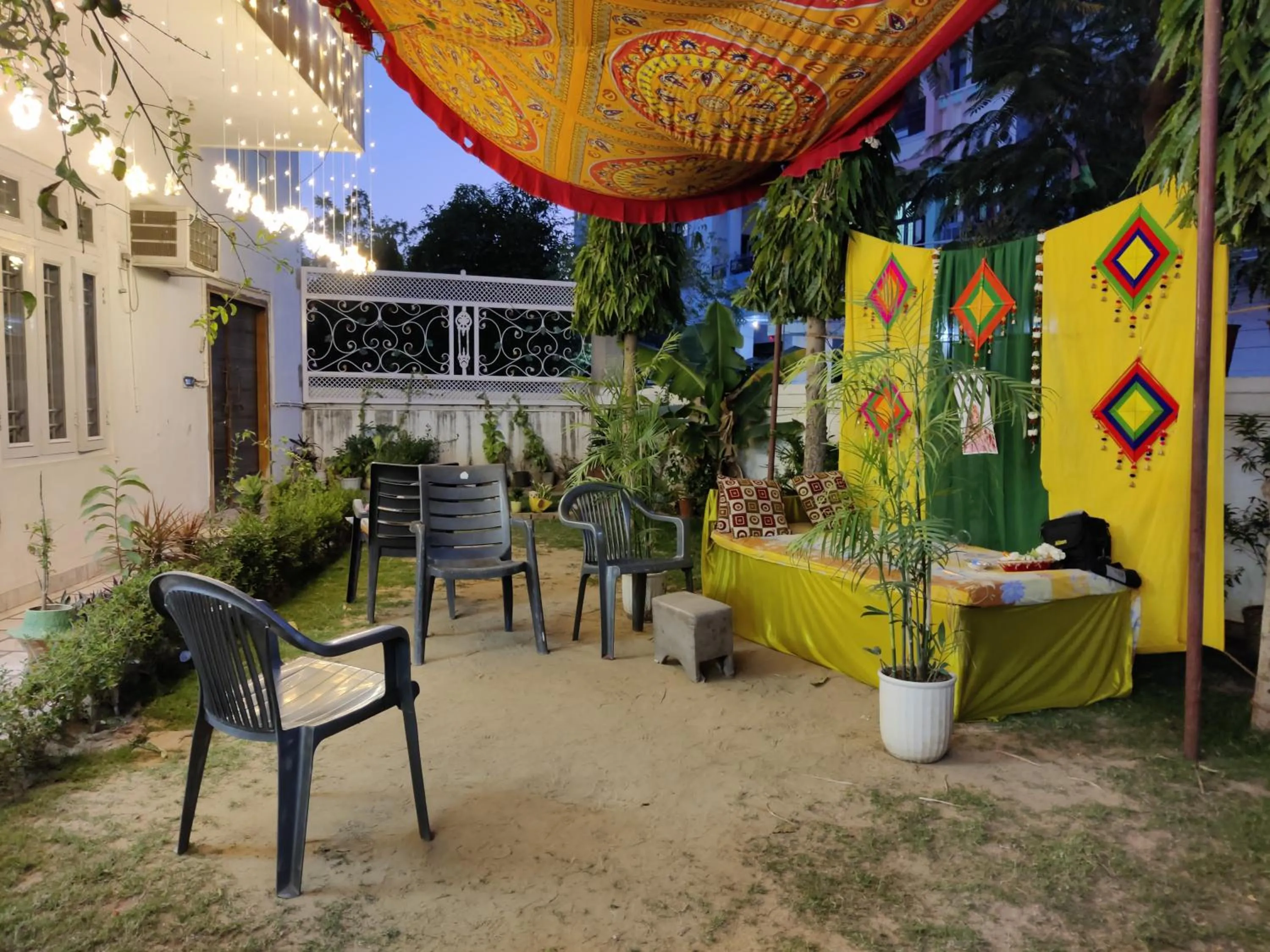 House No 87A