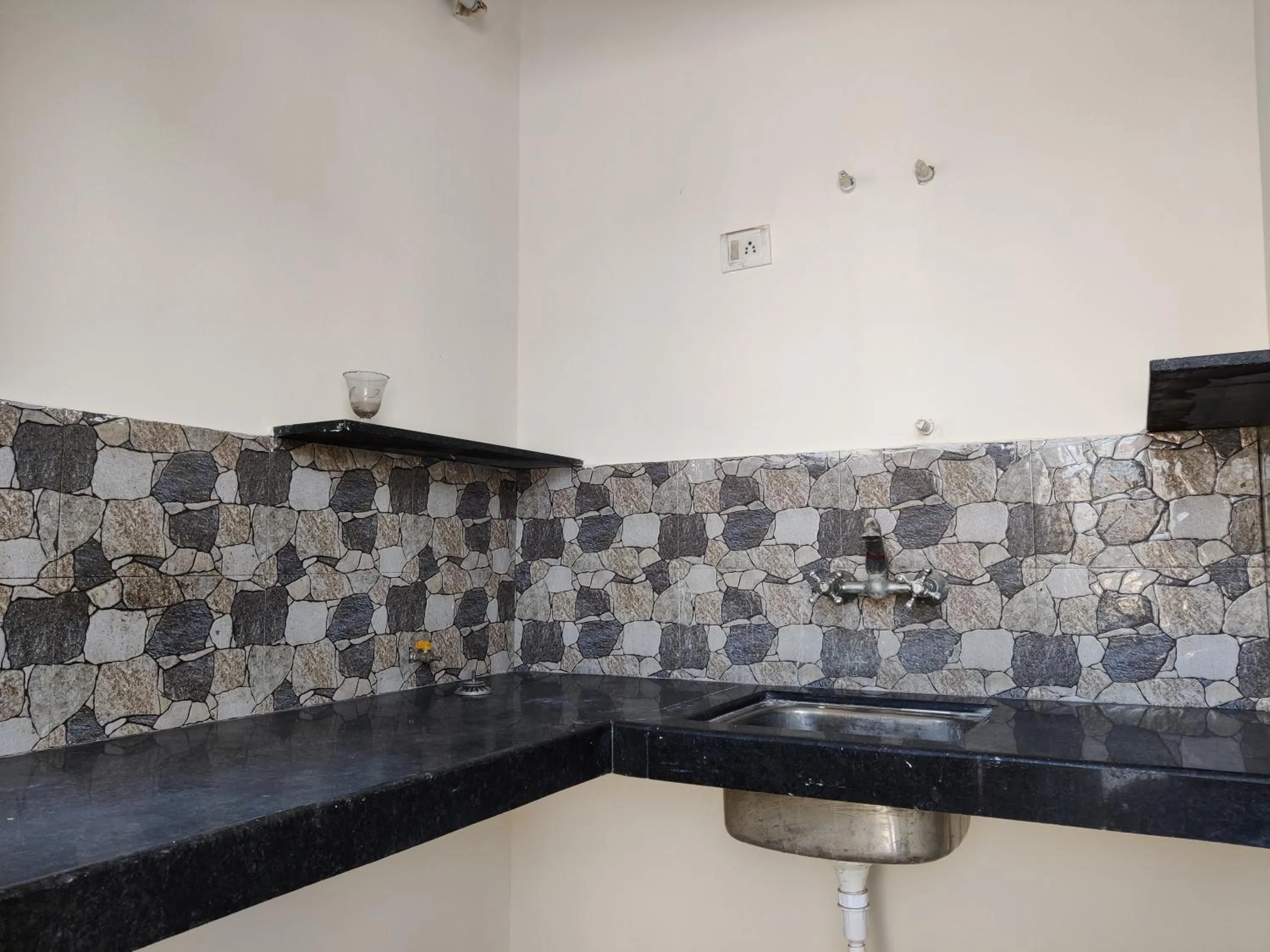 Budget Double Room in House No 87A