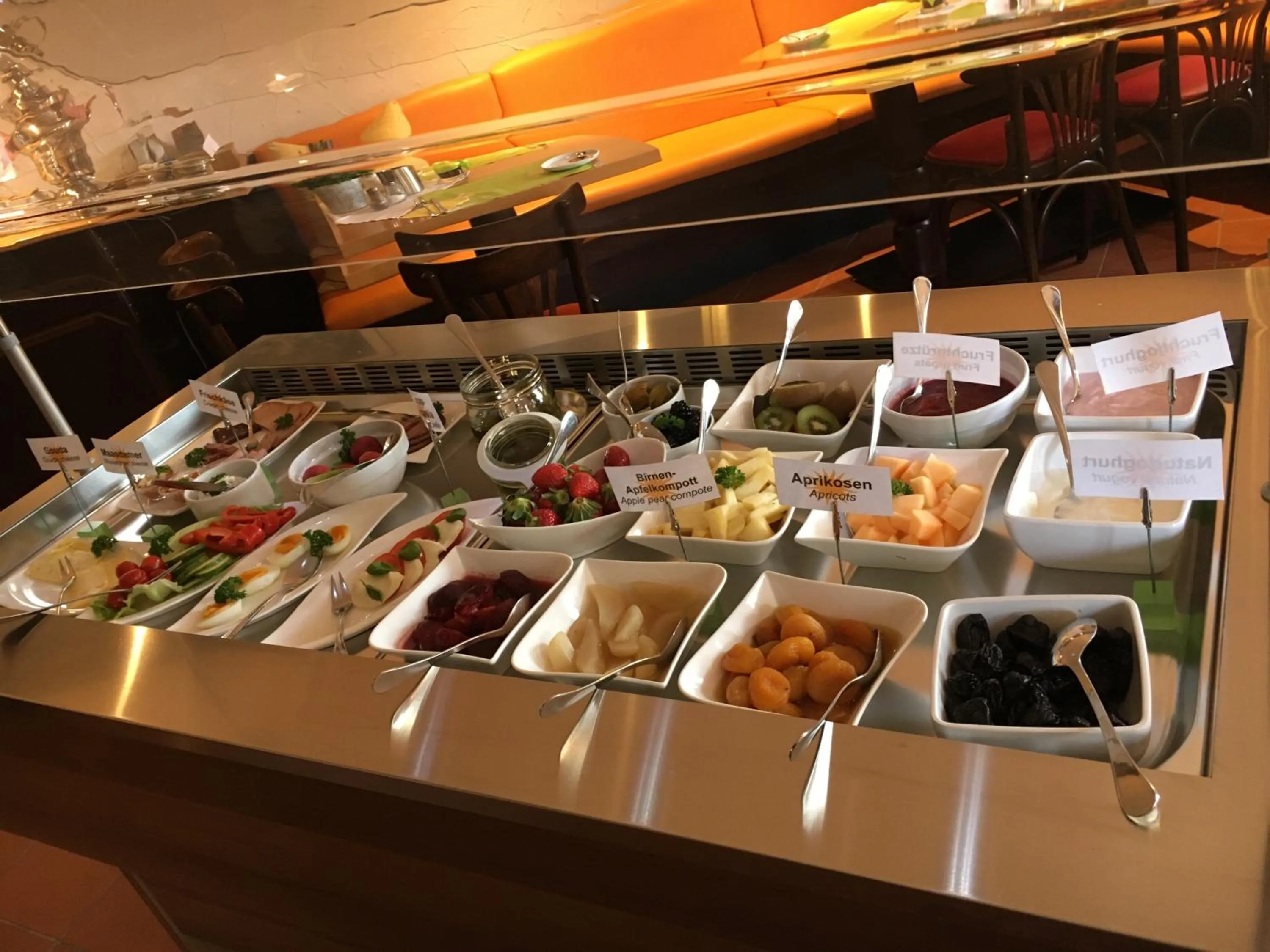 Breakfast in Hotel Sonne