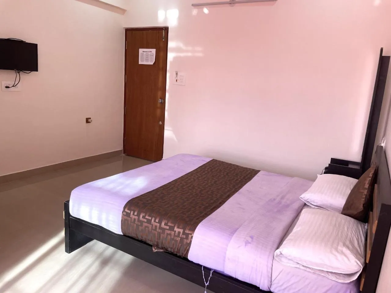 Bed in Green Valley Residency