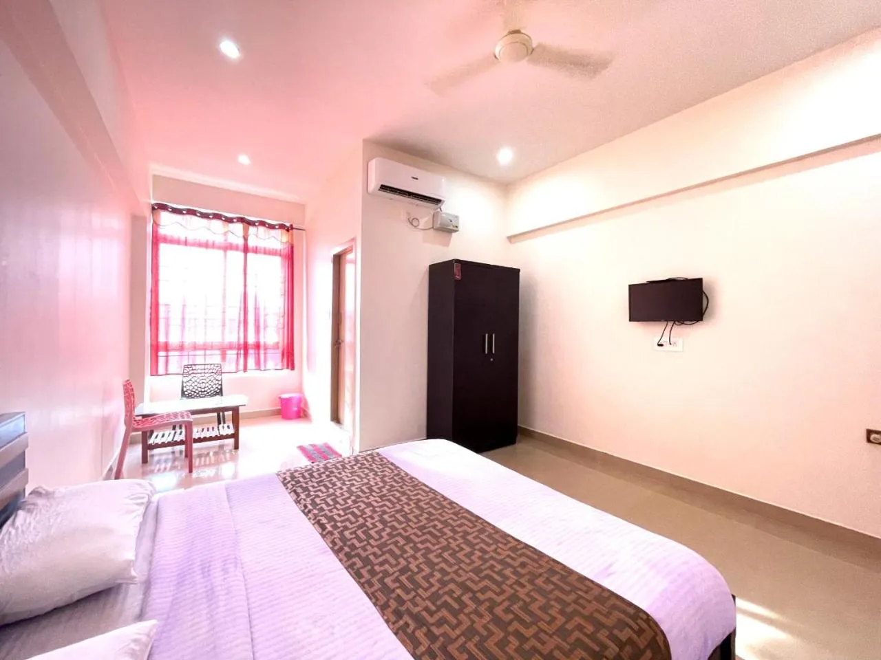 Bed in Green Valley Residency