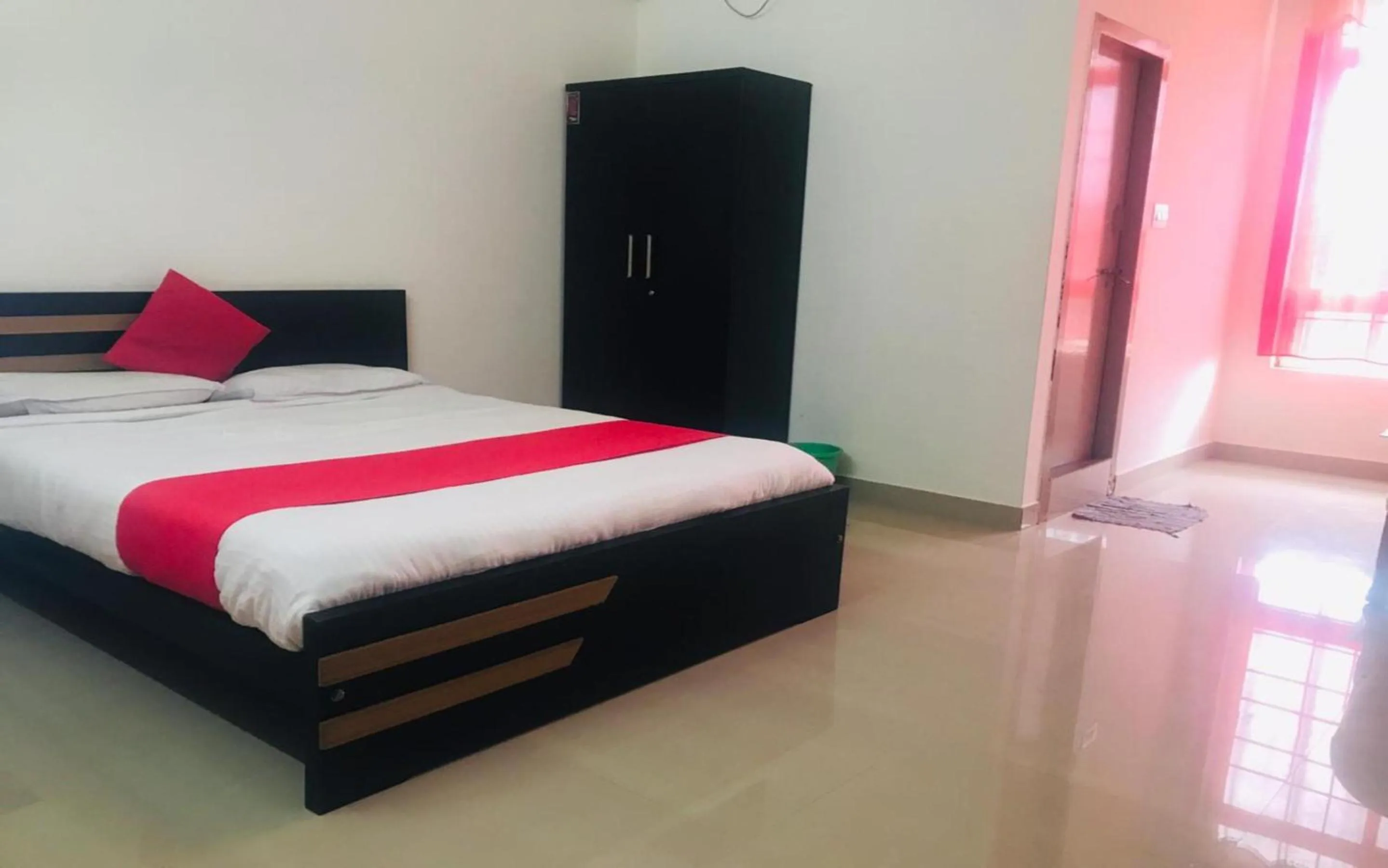 Bedroom, Bed in Green Valley Residency