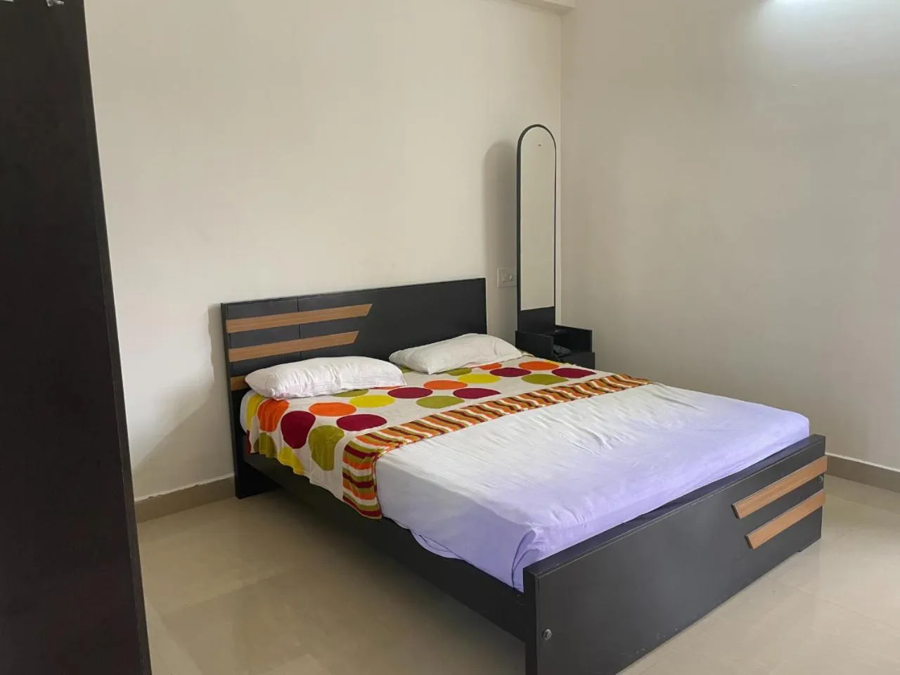 Bedroom, Bed in Green Valley Residency