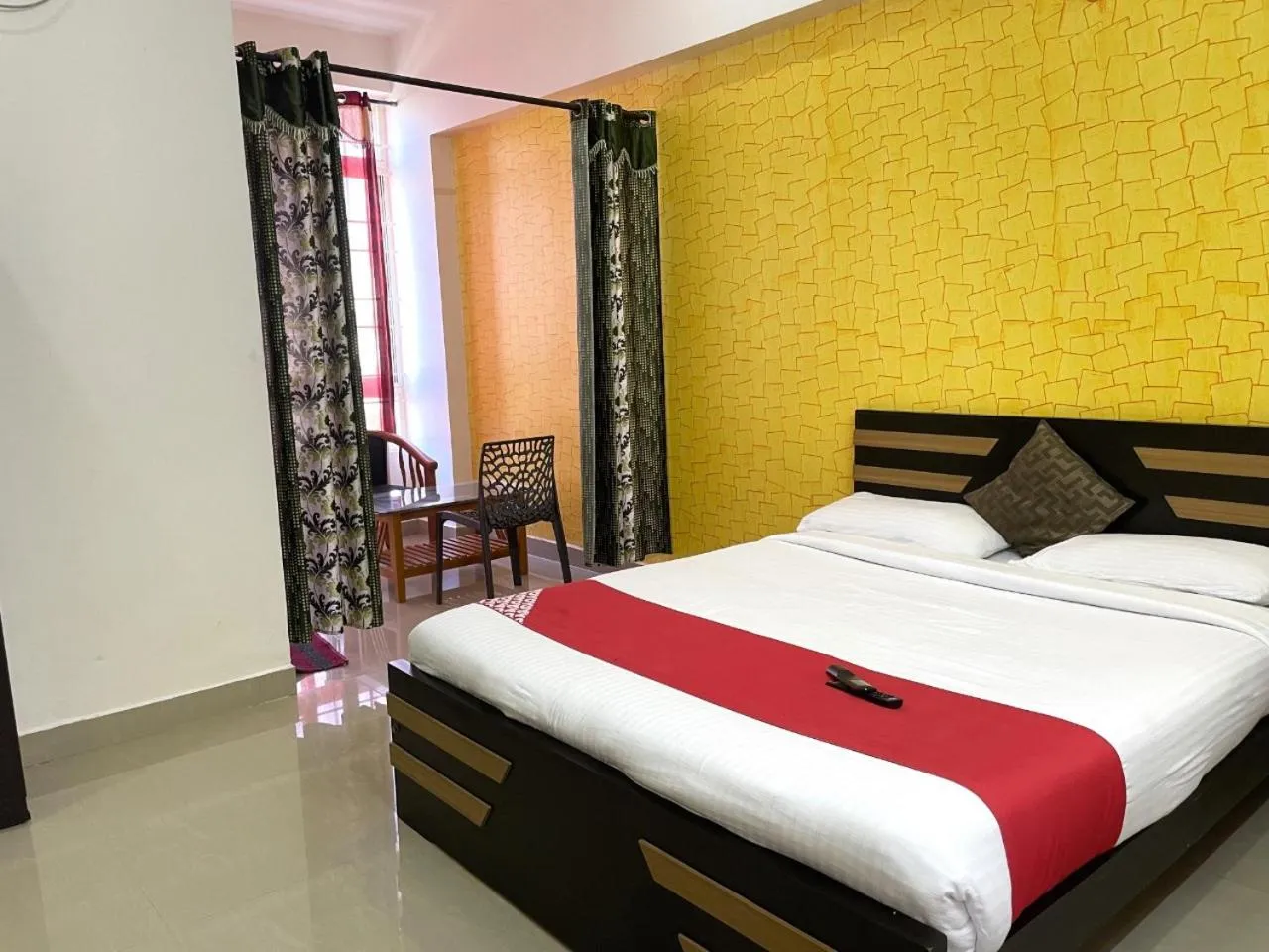 Bedroom, Bed in Green Valley Residency