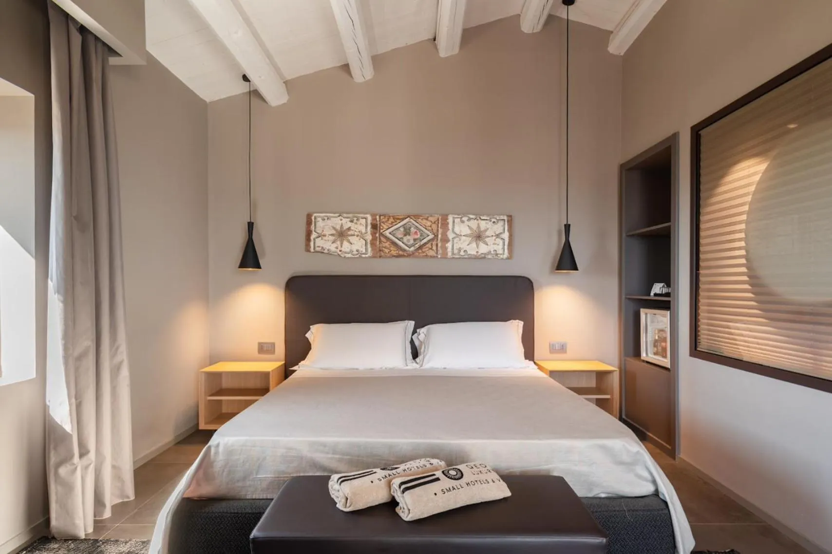 Bedroom, Bed in Pietra d'Acqua Resort & Spa by Geocharme