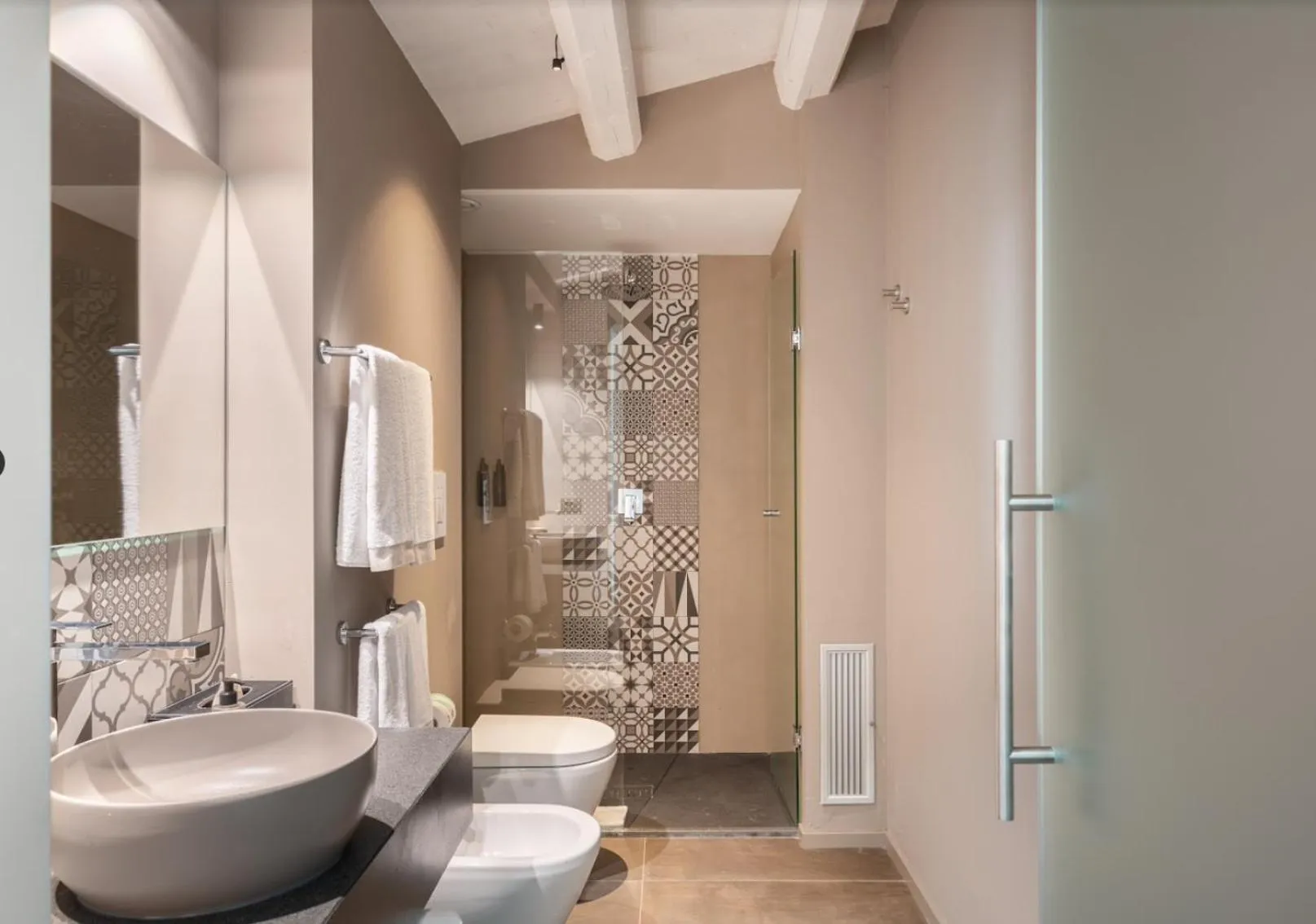 Bathroom in Pietra d'Acqua Resort & Spa by Geocharme