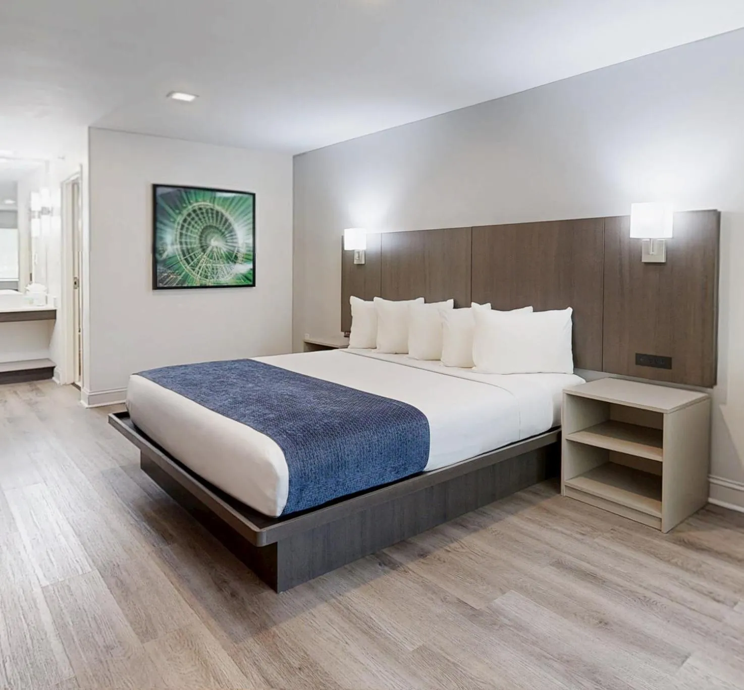 Bed in Avanti International Resort