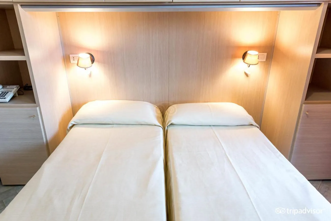 Bedroom, Bed in Taormina Hotel Calipso